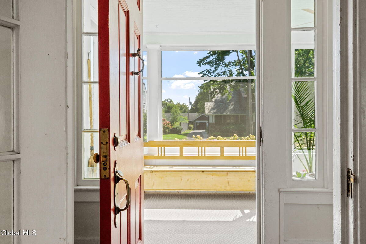 #6 photo, 39 Fifth Avenue, 紐約州 Saratoga Springs , NY 12866