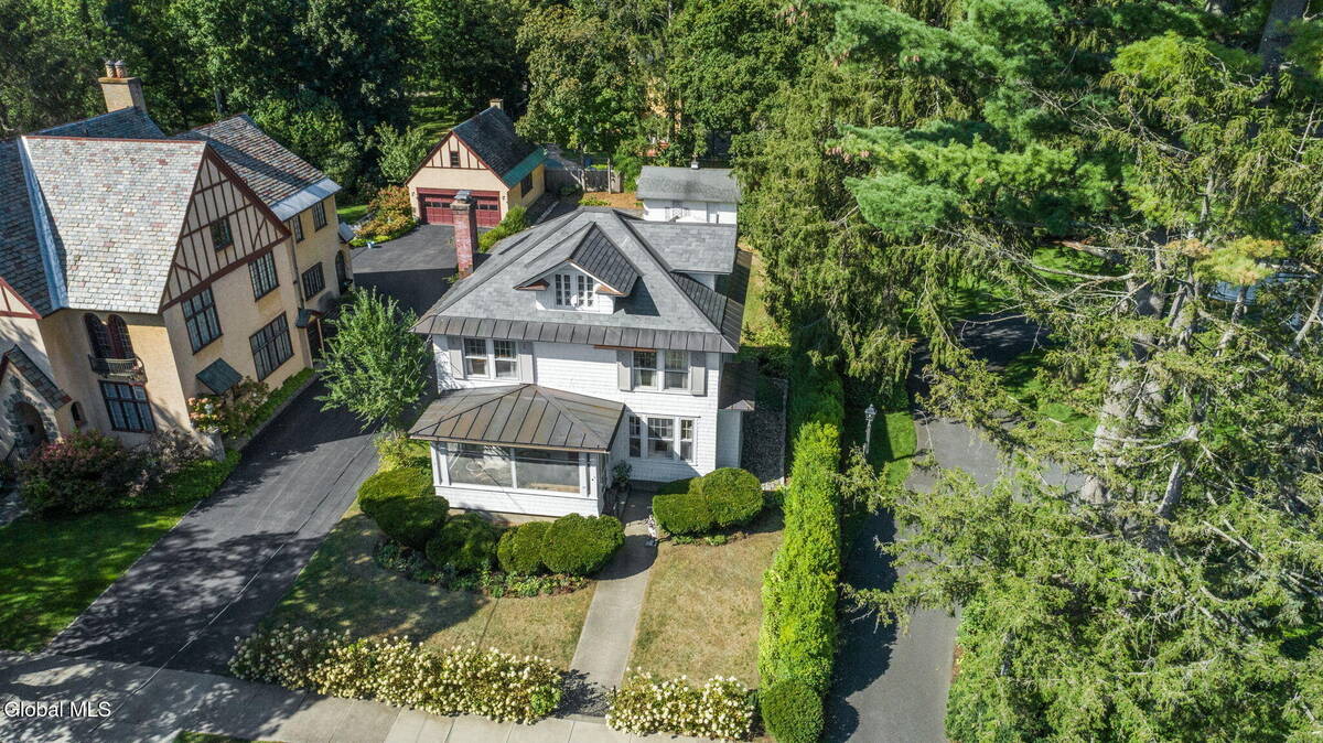 #74 photo, 39 Fifth Avenue, 紐約州 Saratoga Springs , NY 12866