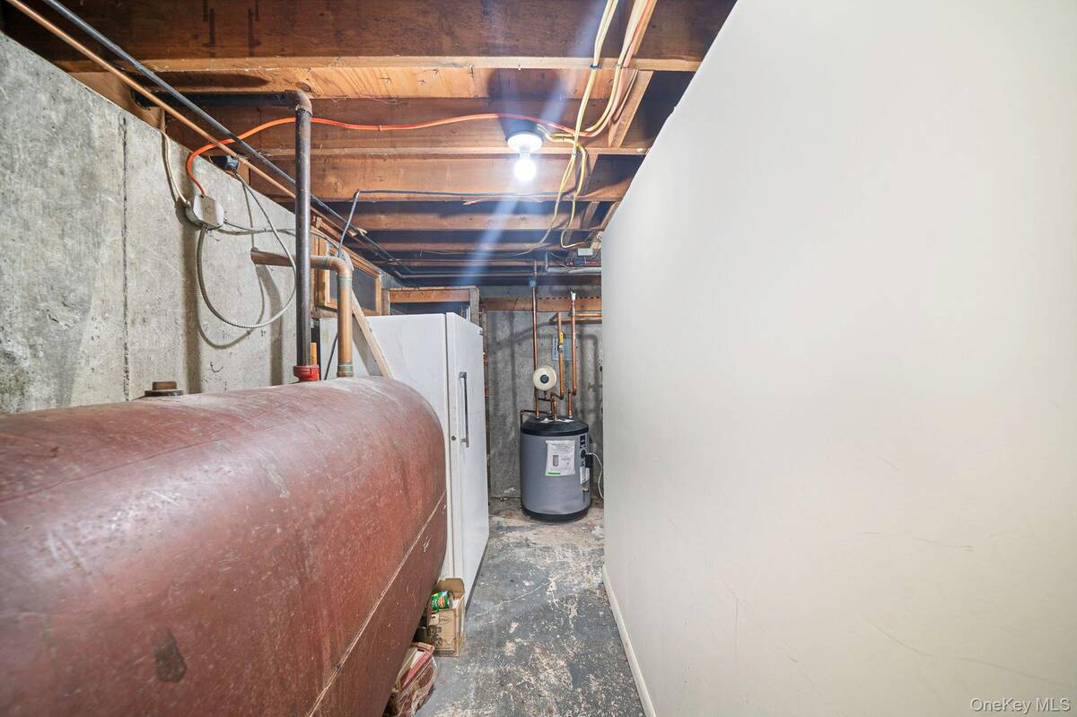 #36 photo, 76 Hollywood Avenue, Selden , NY 11784