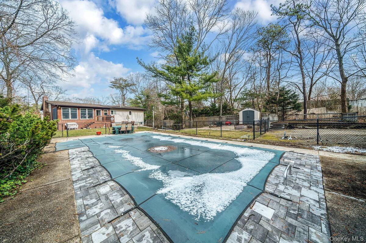 #8 photo, 76 Hollywood Avenue, Selden , NY 11784