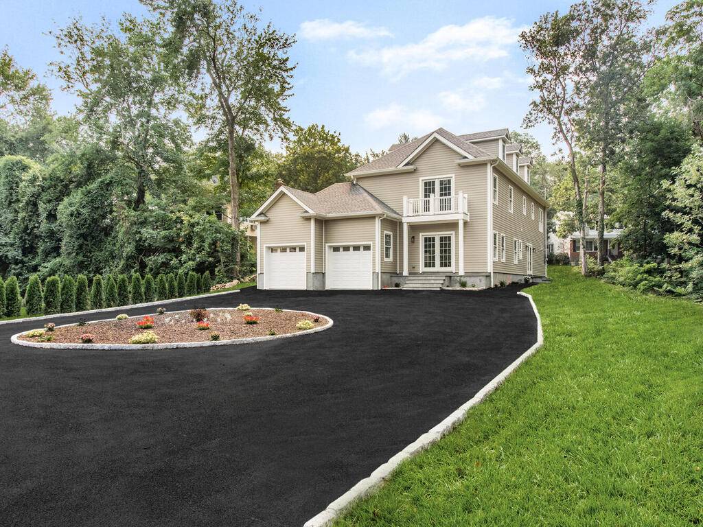 #3 photo, 1 Kewanee Road, New Rochelle , NY 10804