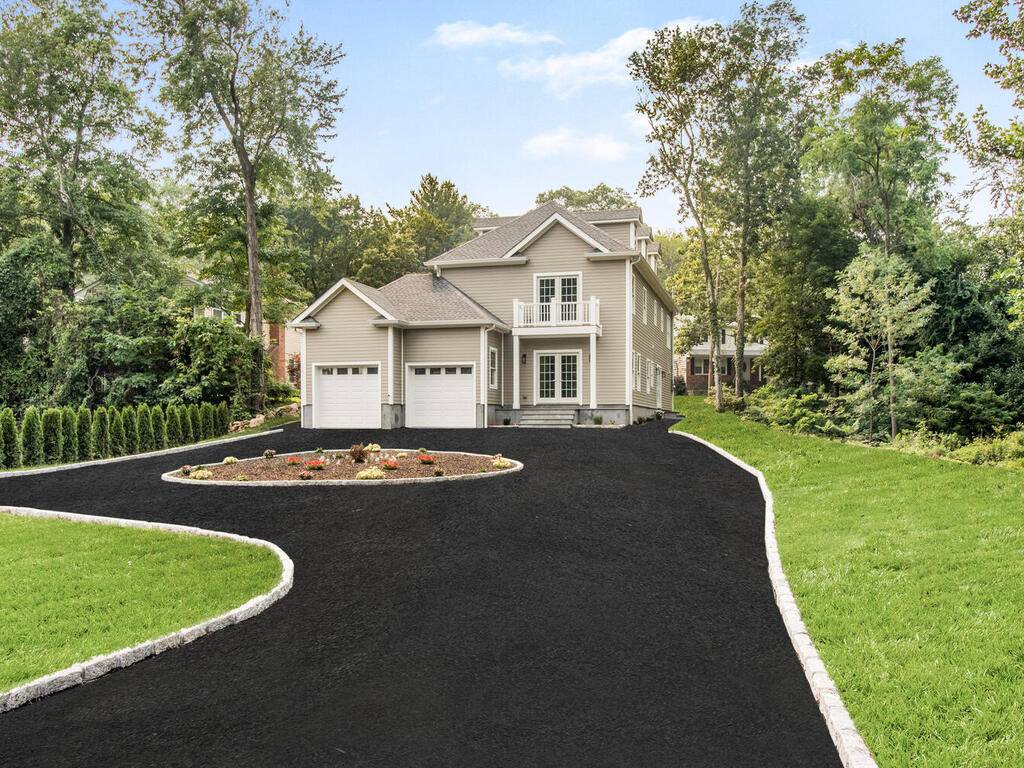 #5 photo, 1 Kewanee Road, New Rochelle , NY 10804