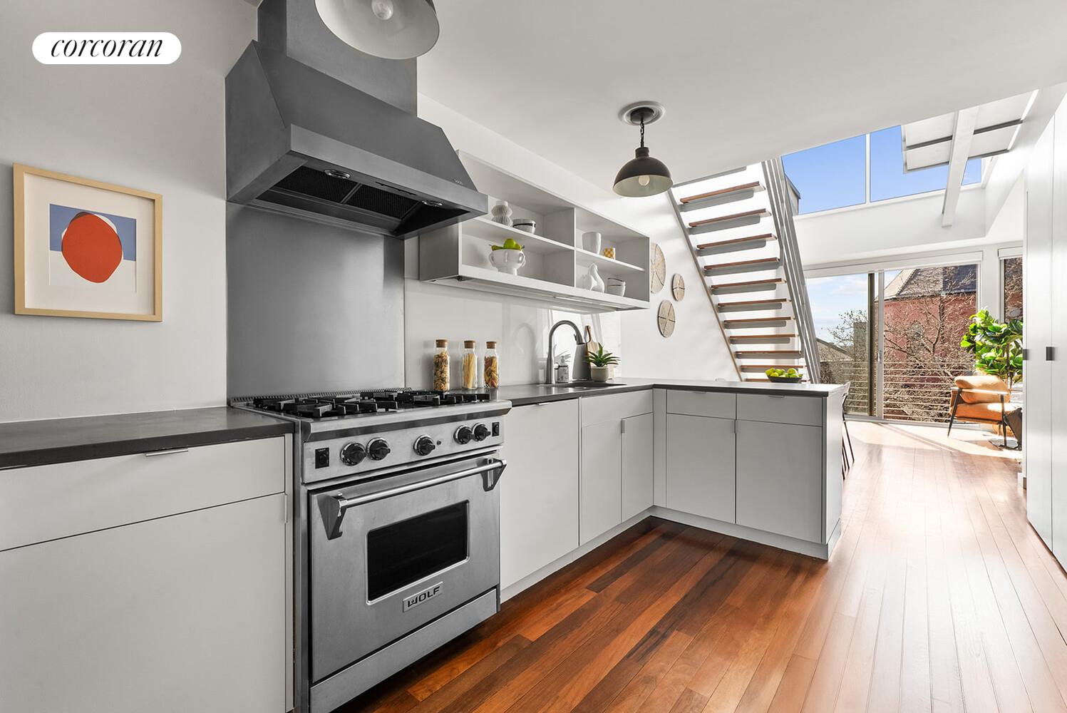 #5 photo, 193 LUQUER Street, 卡羅爾花園 Carroll Gardens , NY 11231