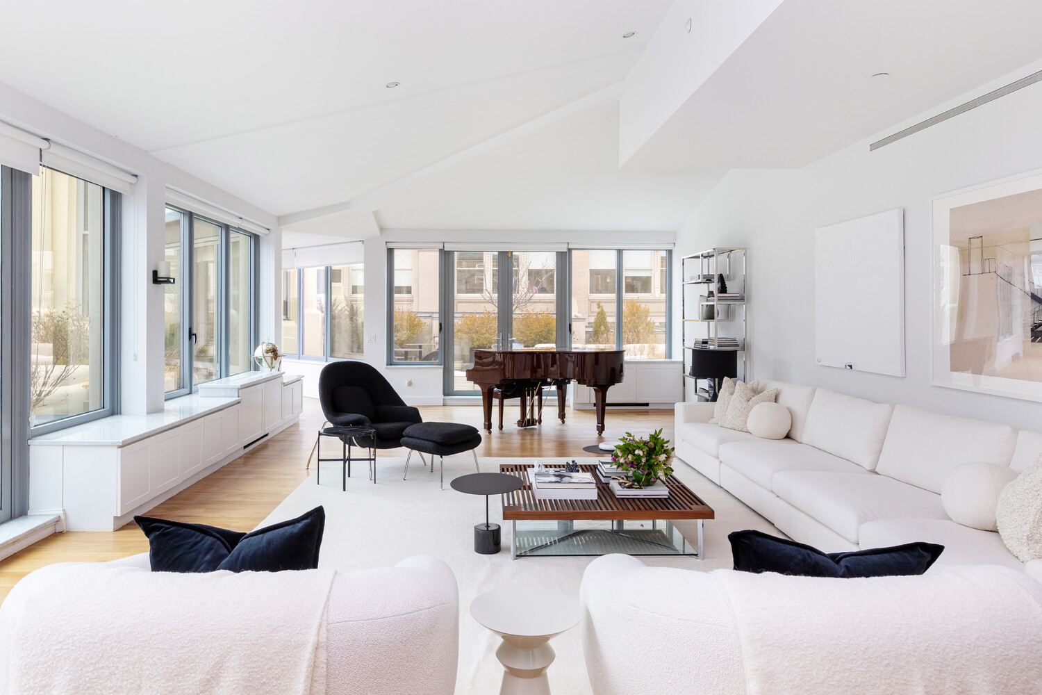 #8 photo, 655 6TH Avenue, Chelsea , NY 10010