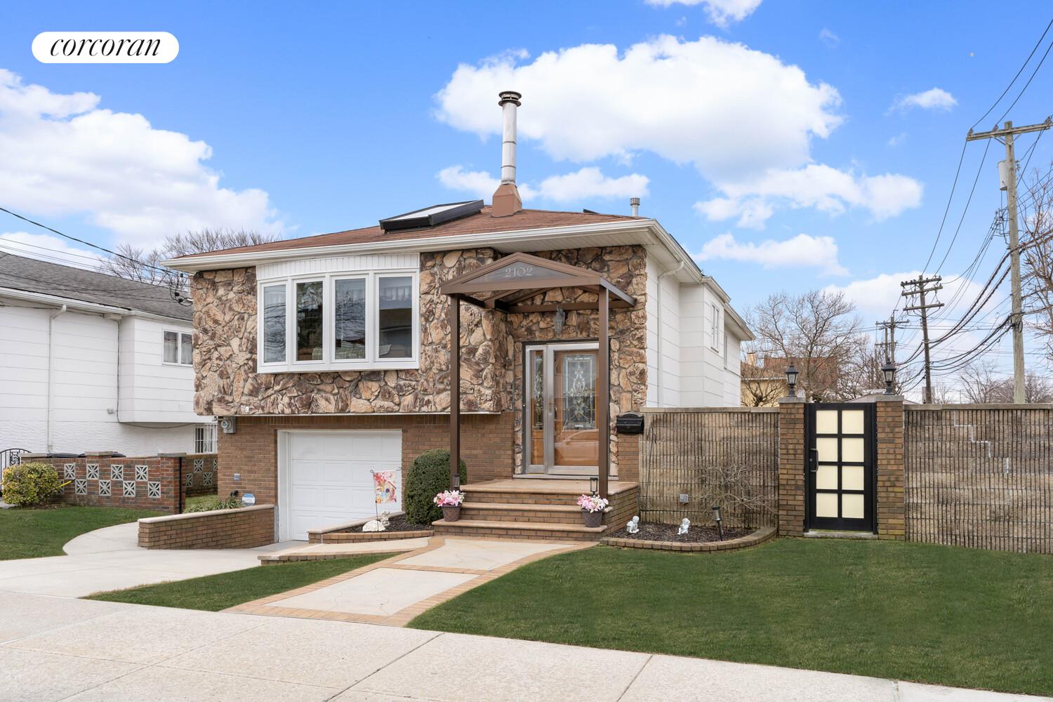 #1 photo, 2102 E 73RD Street, 布鲁克林 Bergen Beach , NY 11234