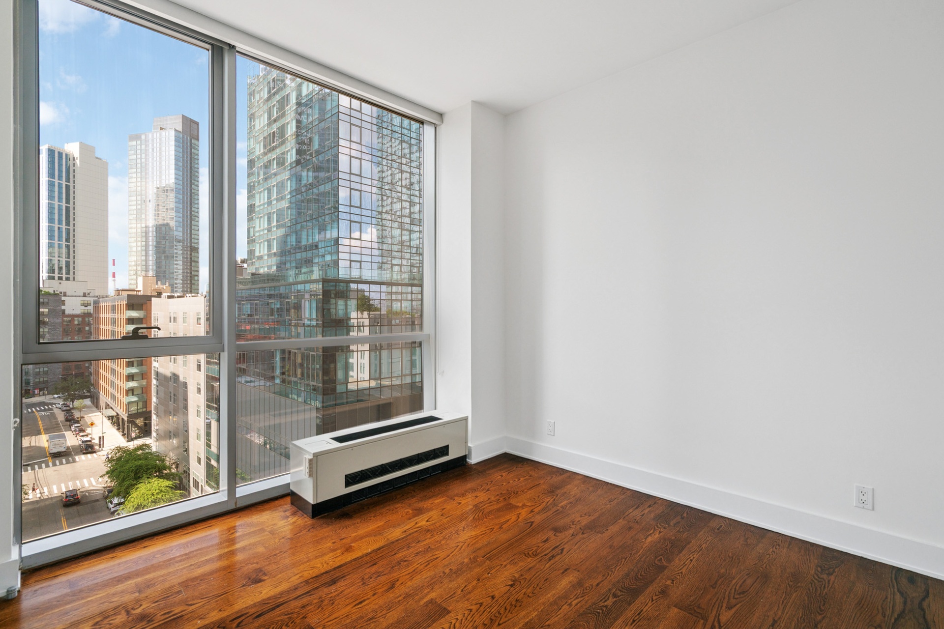 #19 photo, 26-26 Jackson Avenue, Long Island City , NY 11101