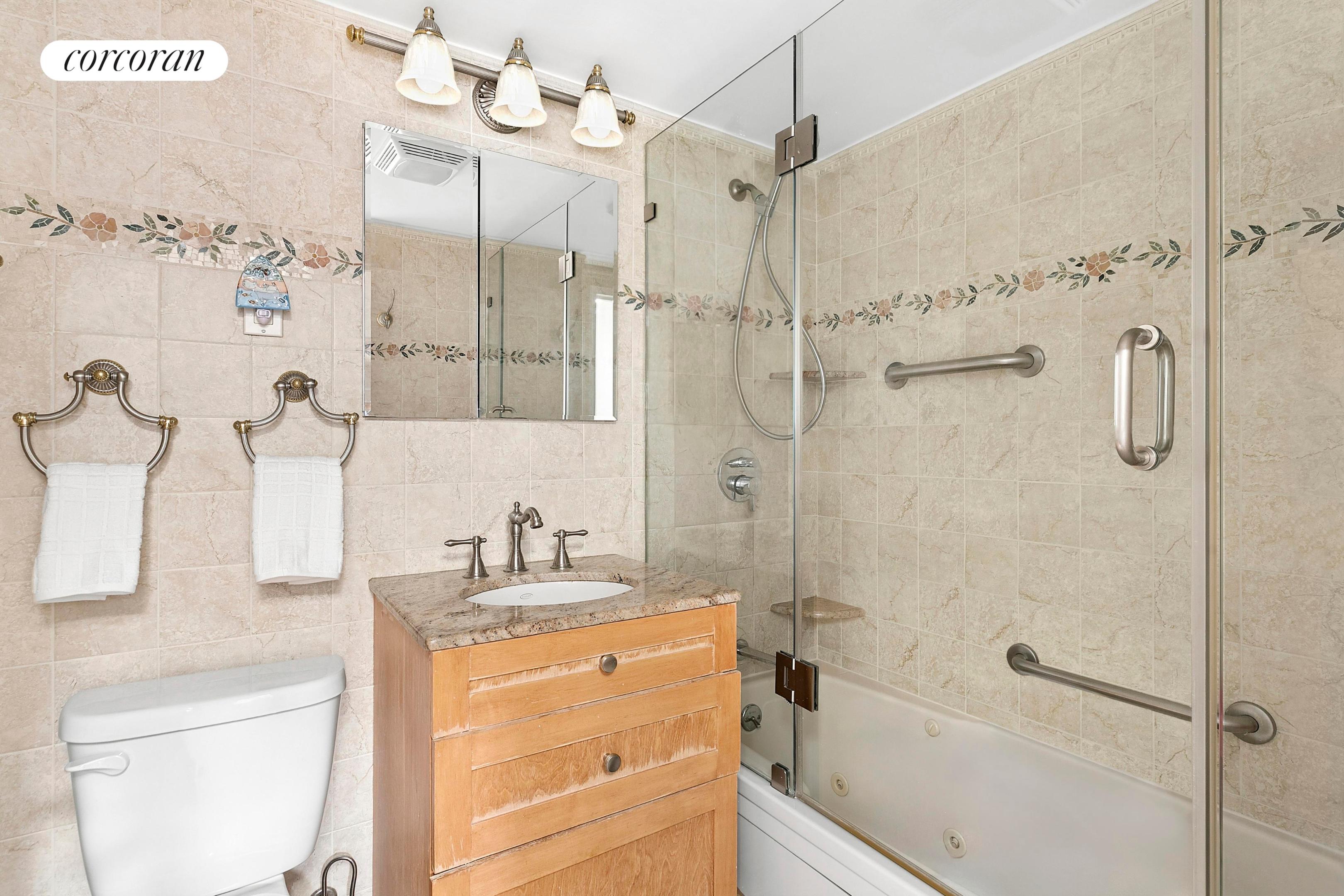 #11 photo, 70 E 10TH Street, Greenwich Village , NY 10003