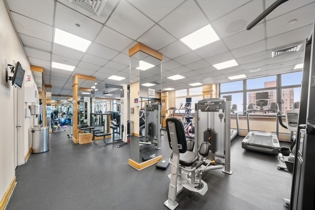 #13 photo, 340 E 93rd Street, Upper East Side , NY 10128