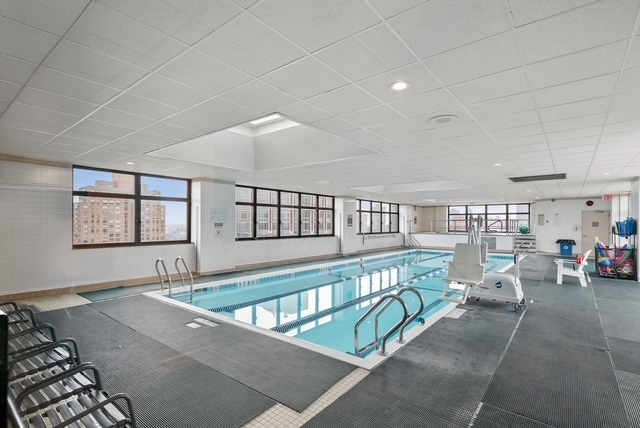 #15 photo, 340 E 93rd Street, Upper East Side , NY 10128