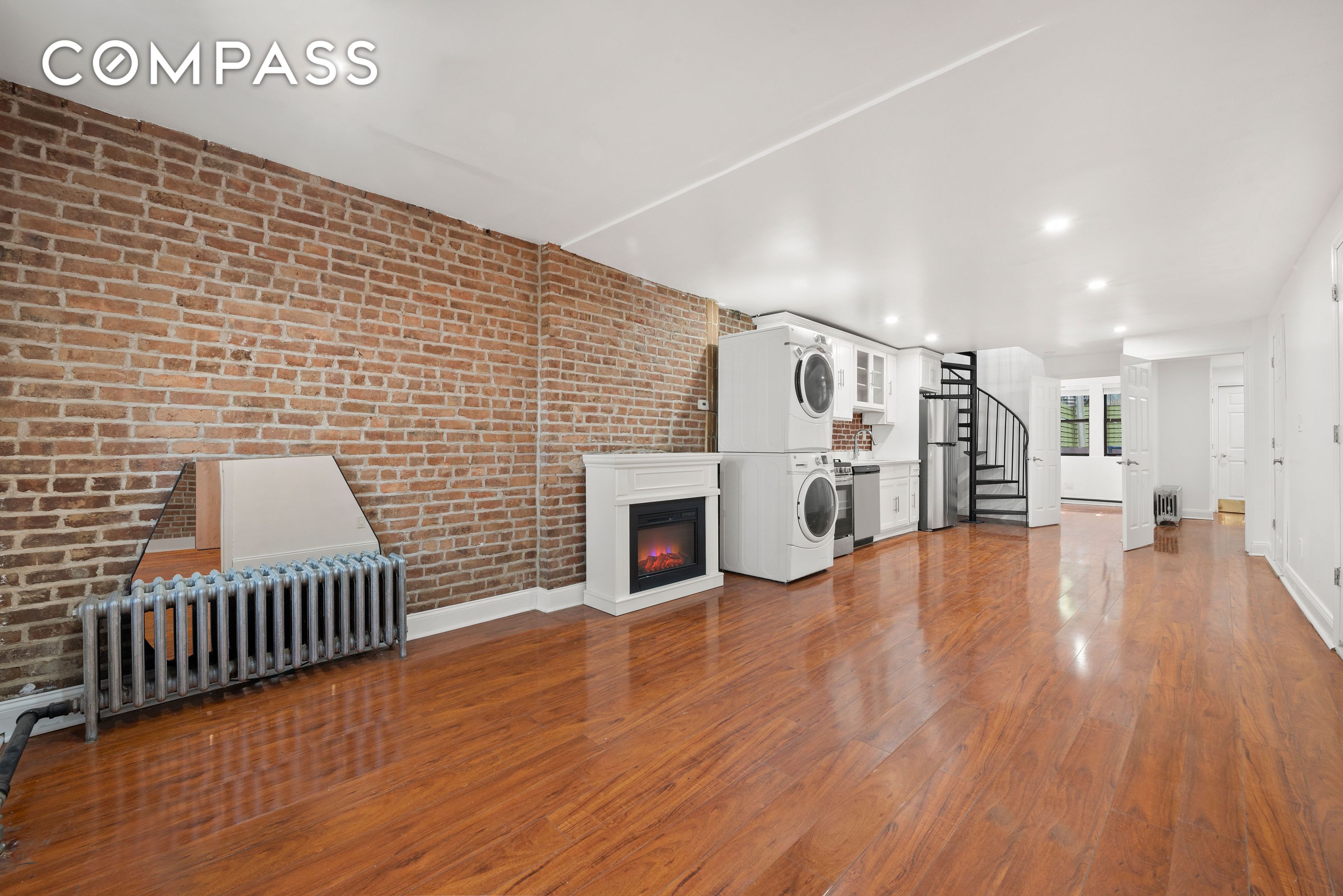 #4 photo, 654 Lafayette Avenue, Bedford-Stuyvesant , NY 11216