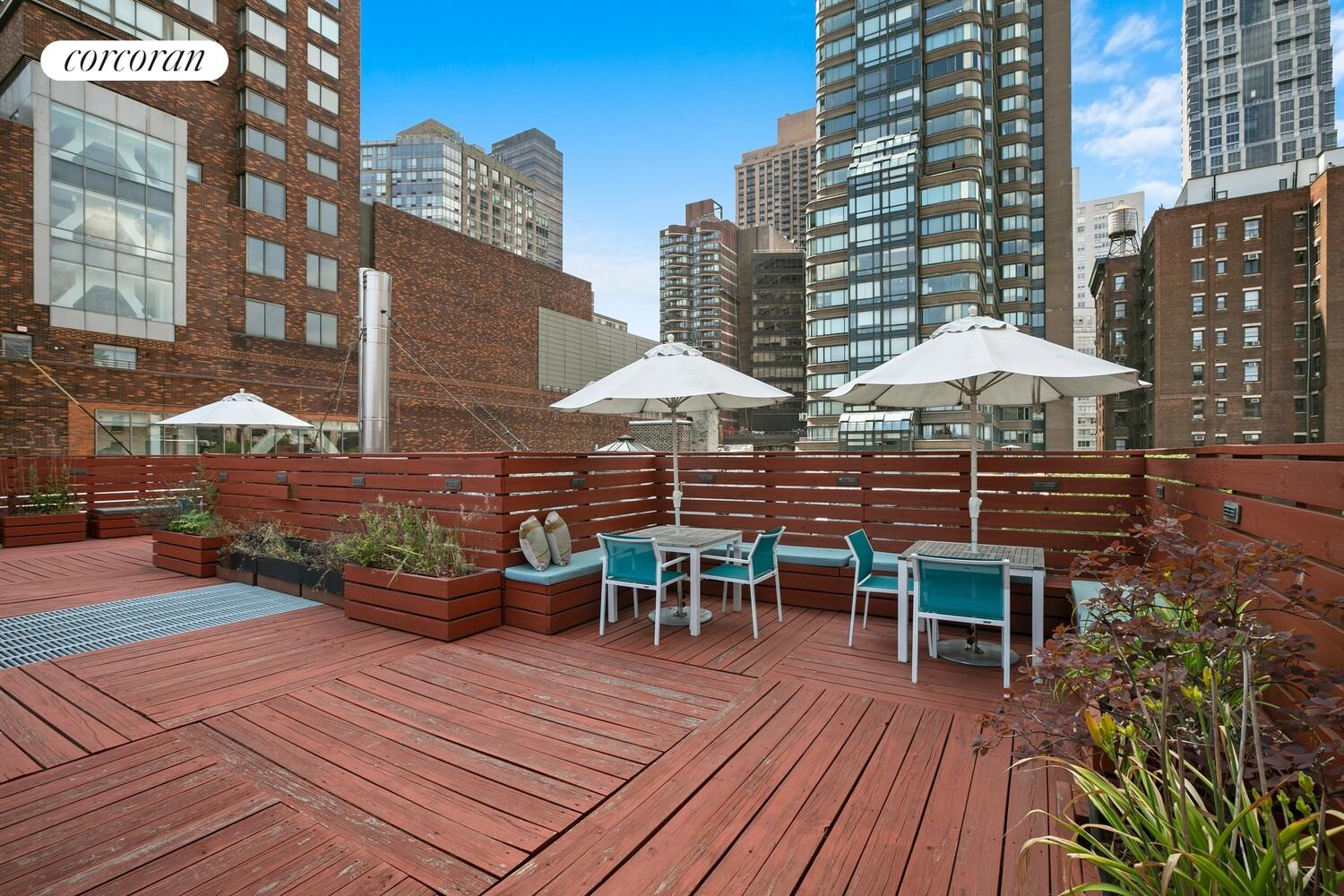 #8 photo, New York City, مانهاتن Lincoln Square , NY 10023