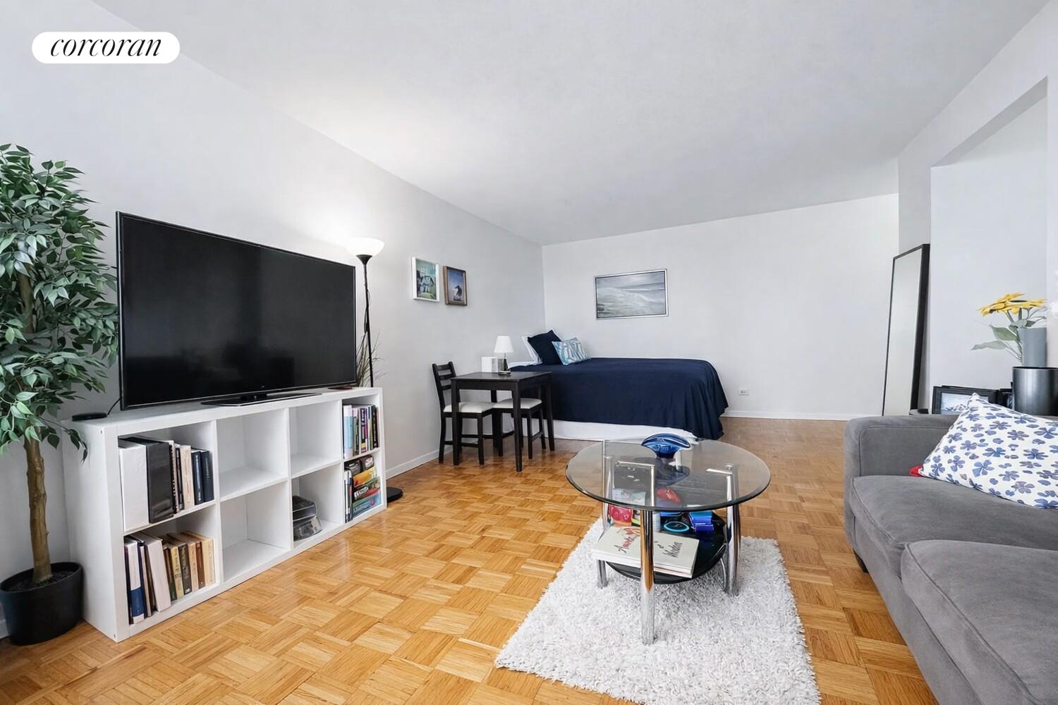 #2 photo, 1601 3RD Avenue, Yorkville , NY 10128