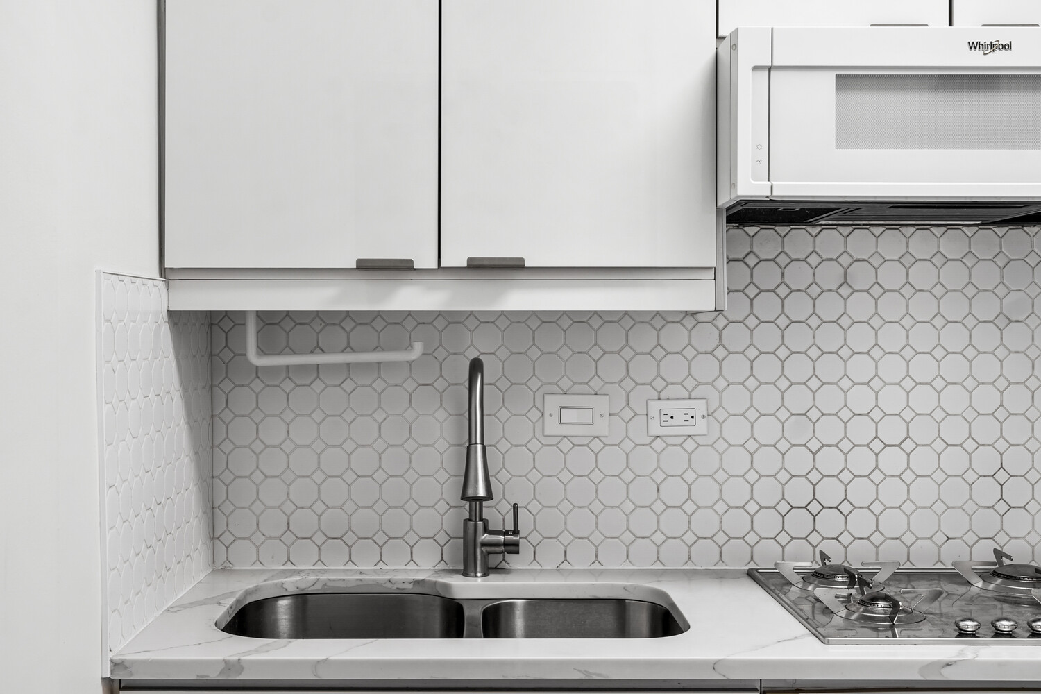 #6 photo, 301 E 63RD Street, Lenox Hill , NY 10065