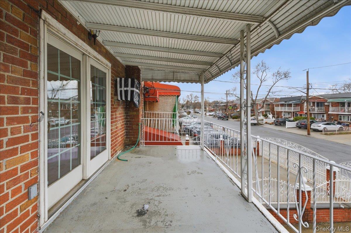 #2 photo, 707 Hollywood Avenue, Bronx , NY 10465