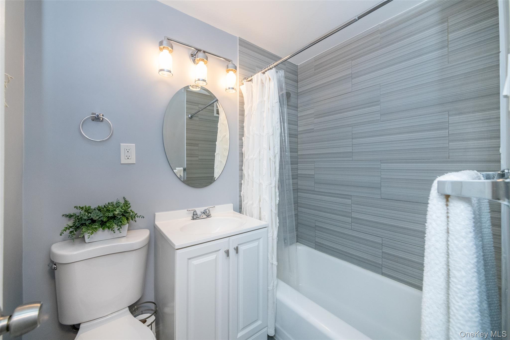 #14 photo, 4 Sadore Lane, Yonkers , NY 10710