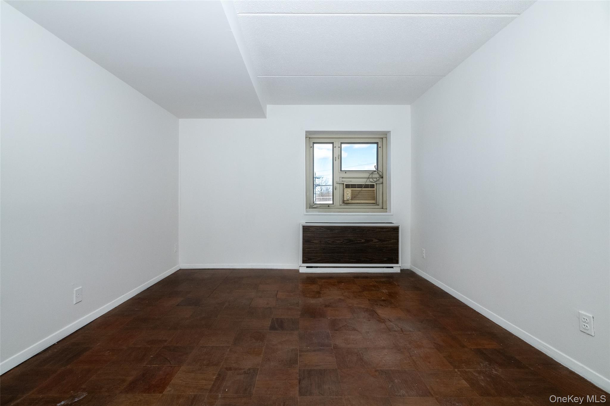 #12 photo, 480 Halstead Avenue, Harrison , NY 10528