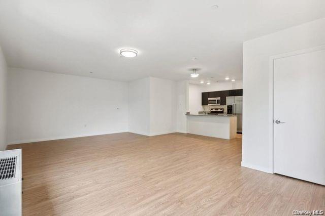 #8 photo, 120 N Pearl Street, Port Chester , NY 10573