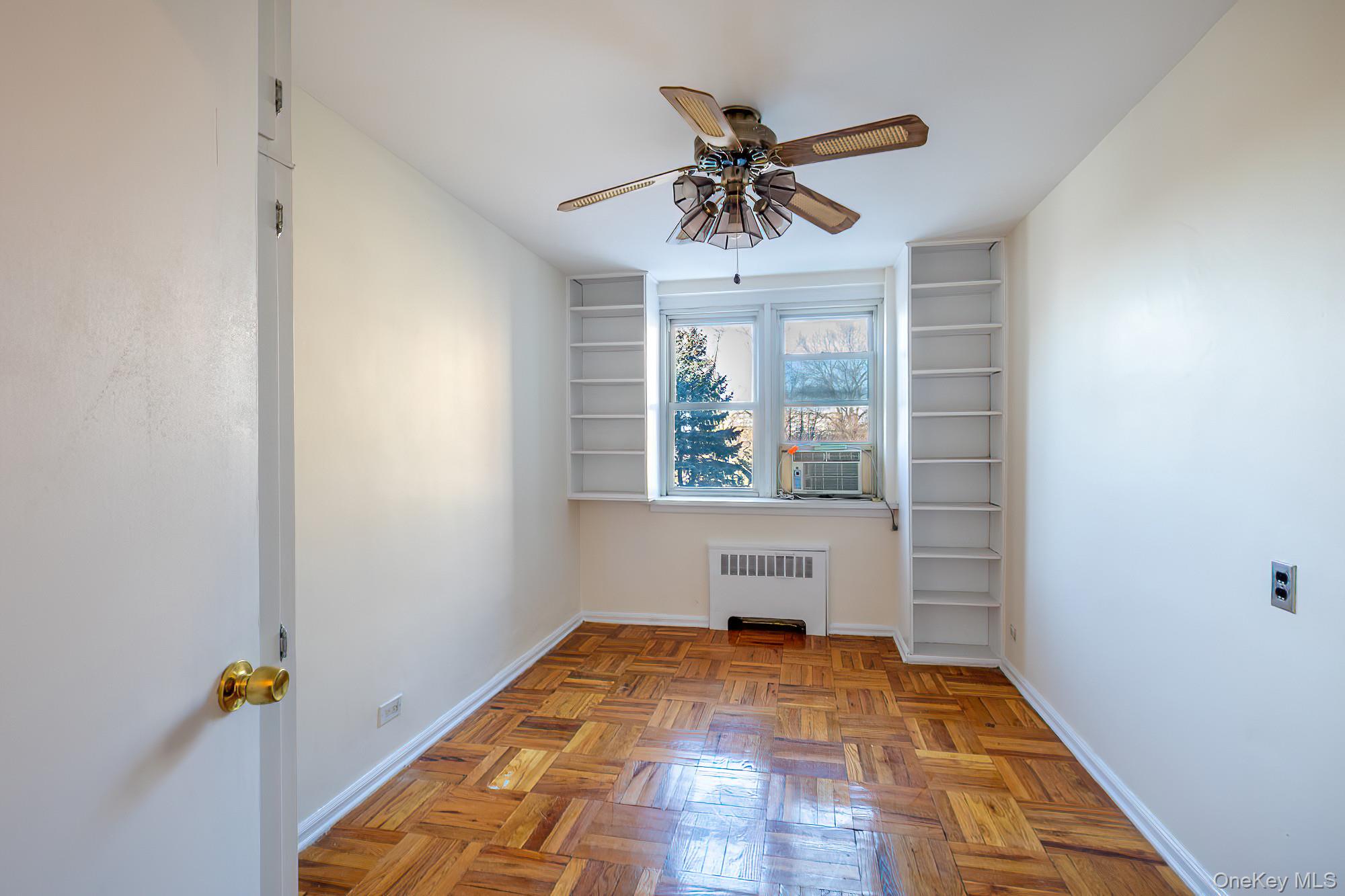 #12 photo, 60 Knolls Crescent, ब्रोंक्स Bronx , NY 10463