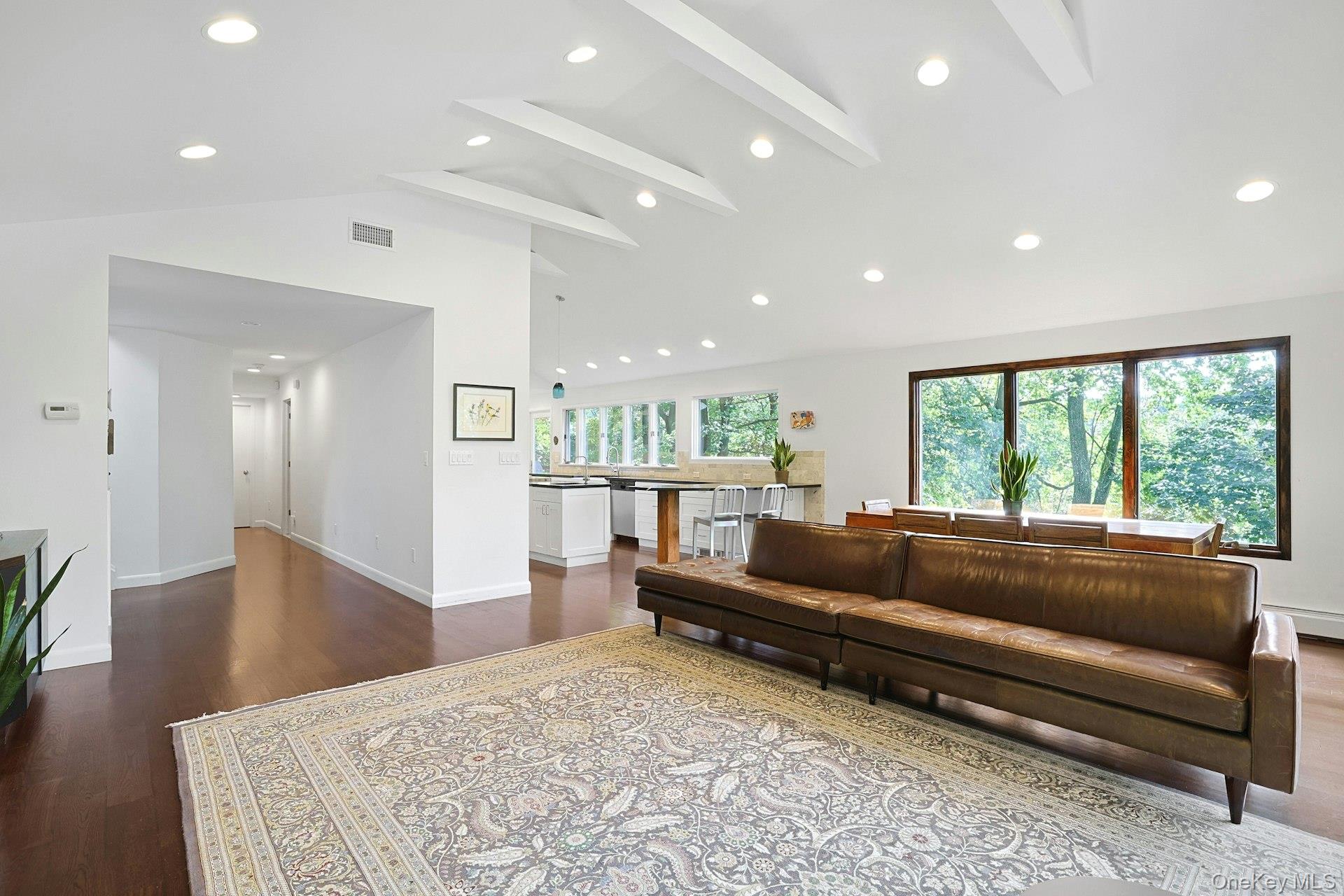 #3 photo, 35 Alta Vista Circle, Irvington , NY 10533