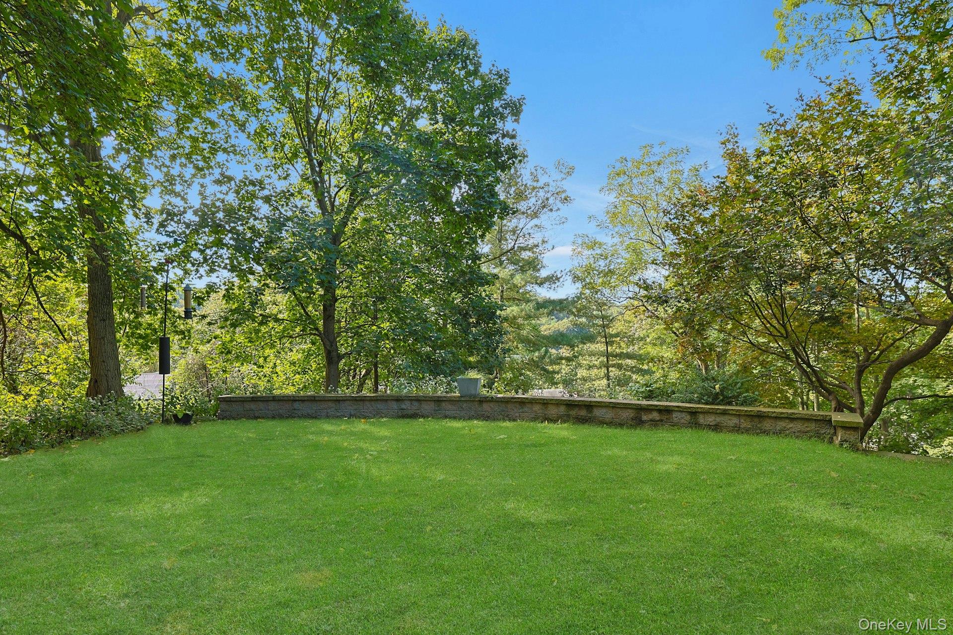 #9 photo, 35 Alta Vista Circle, Irvington , NY 10533