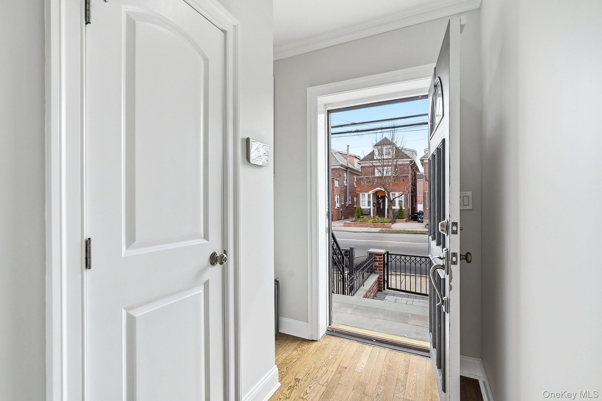 #2 photo, 1163 Rhinelander Avenue, Bronx , NY 10461