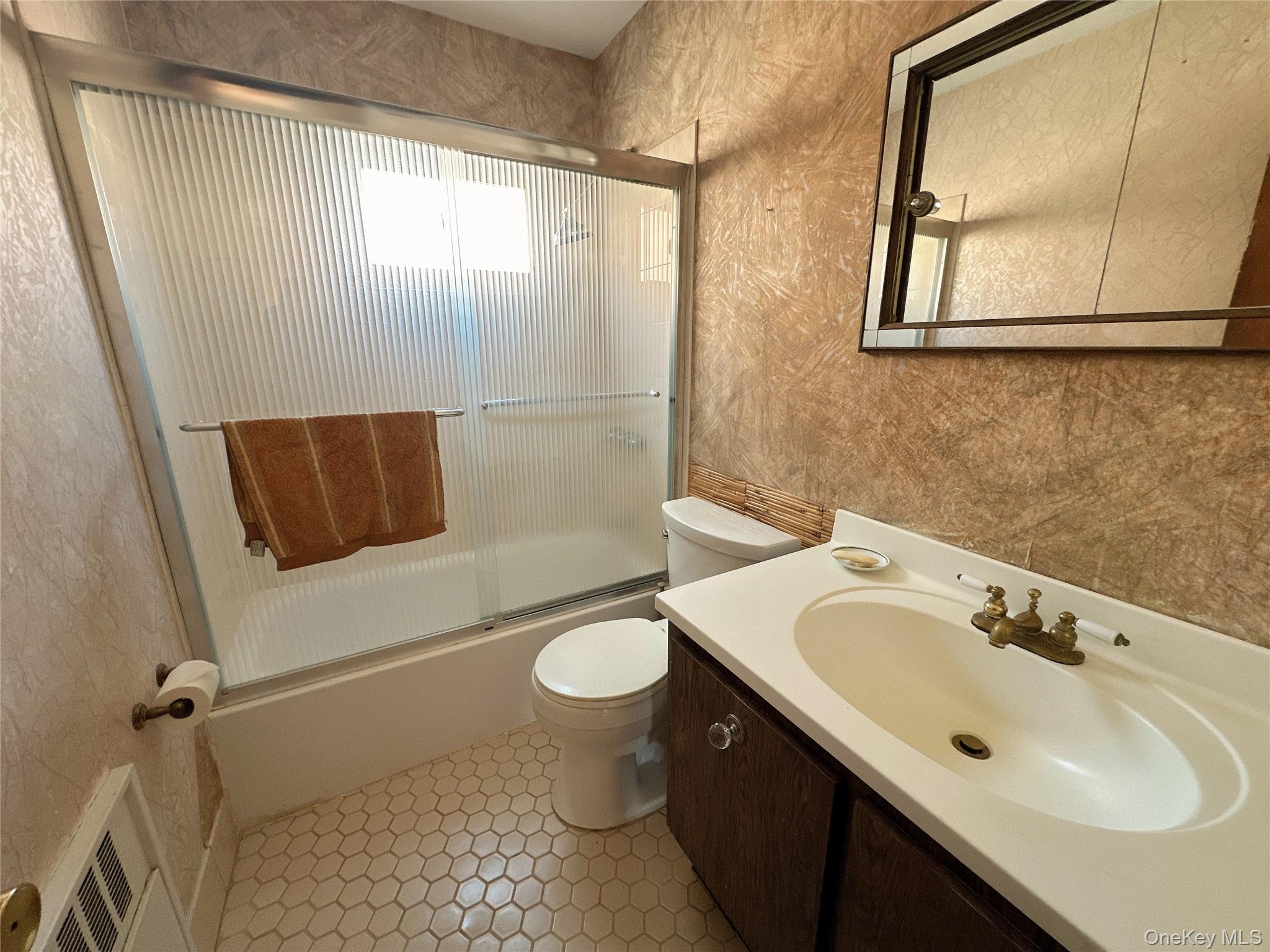 #11 photo, 4346 Byrd Street, كوينز Flushing , NY 11355