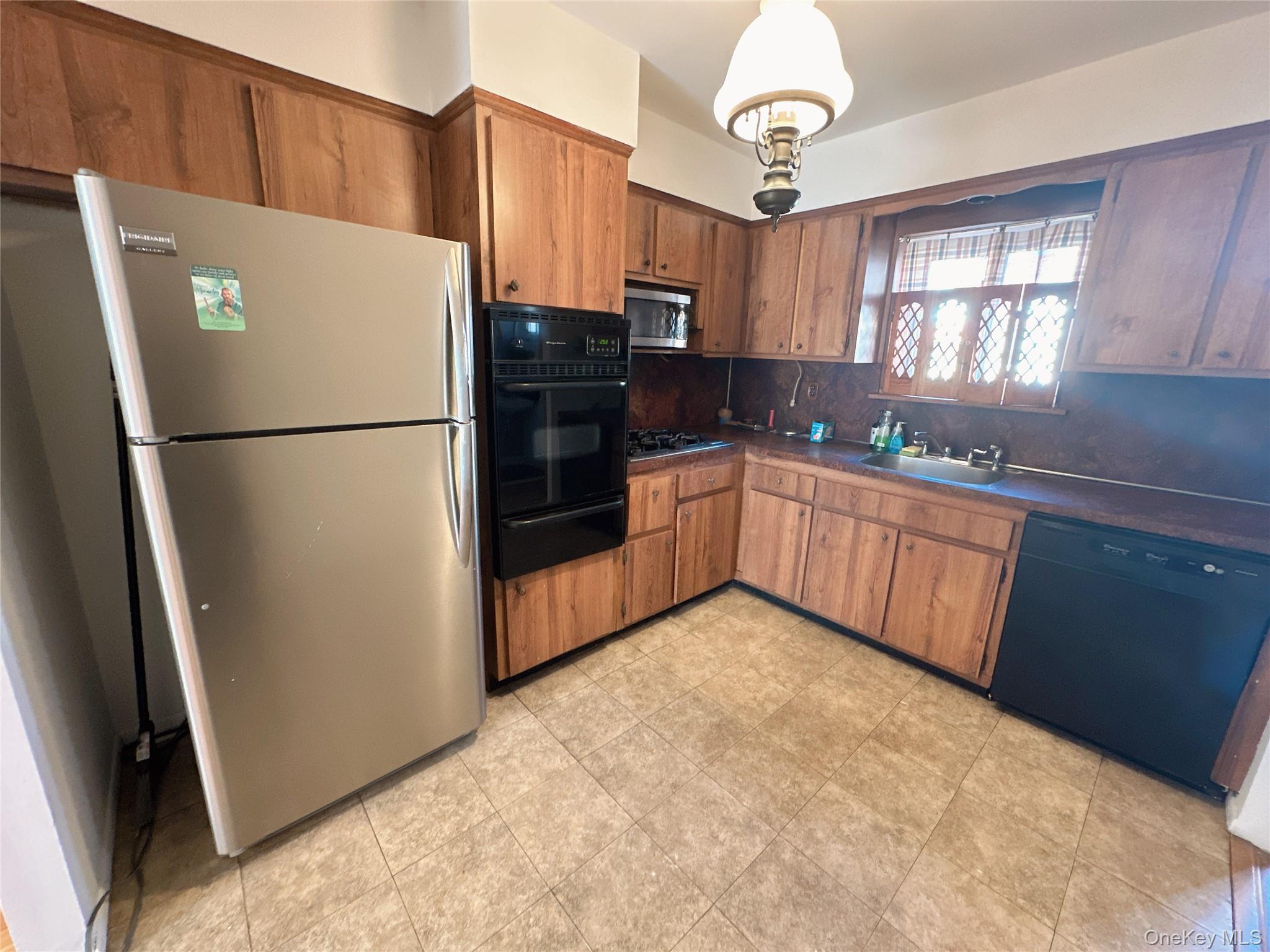 #4 photo, 4346 Byrd Street, كوينز Flushing , NY 11355