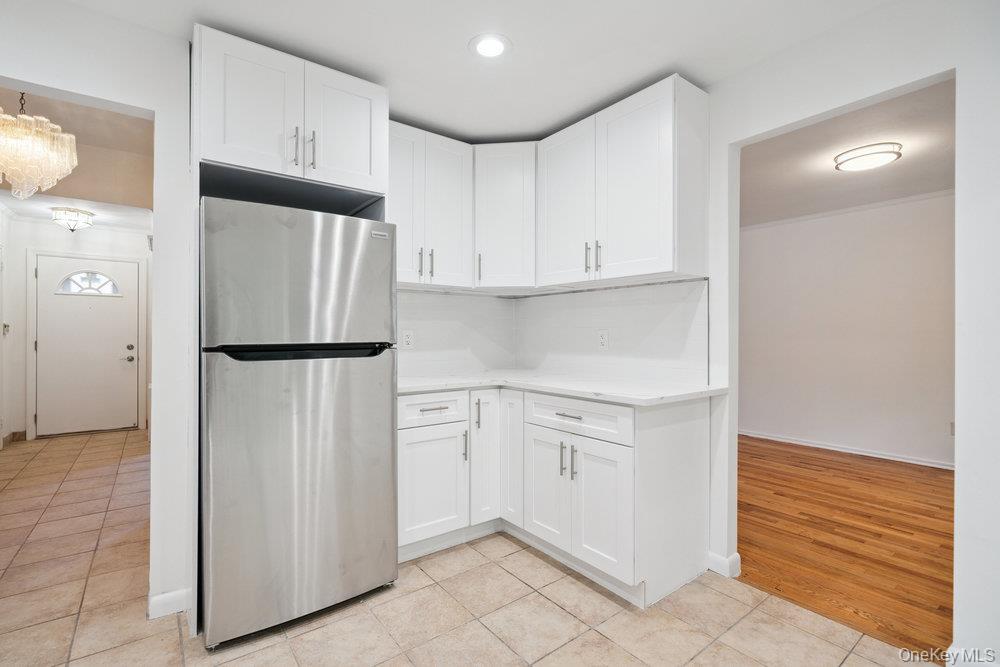 #16 photo, 72 Winthrop Road, מחוז נסאו Plainview , NY 11803