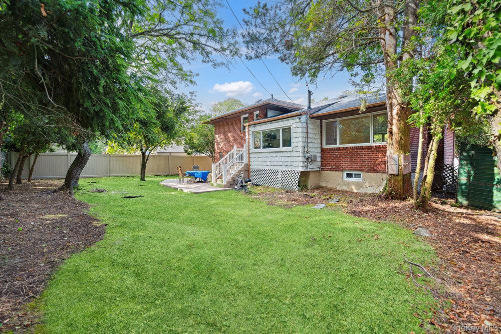 #6 photo, 72 Winthrop Road, מחוז נסאו Plainview , NY 11803