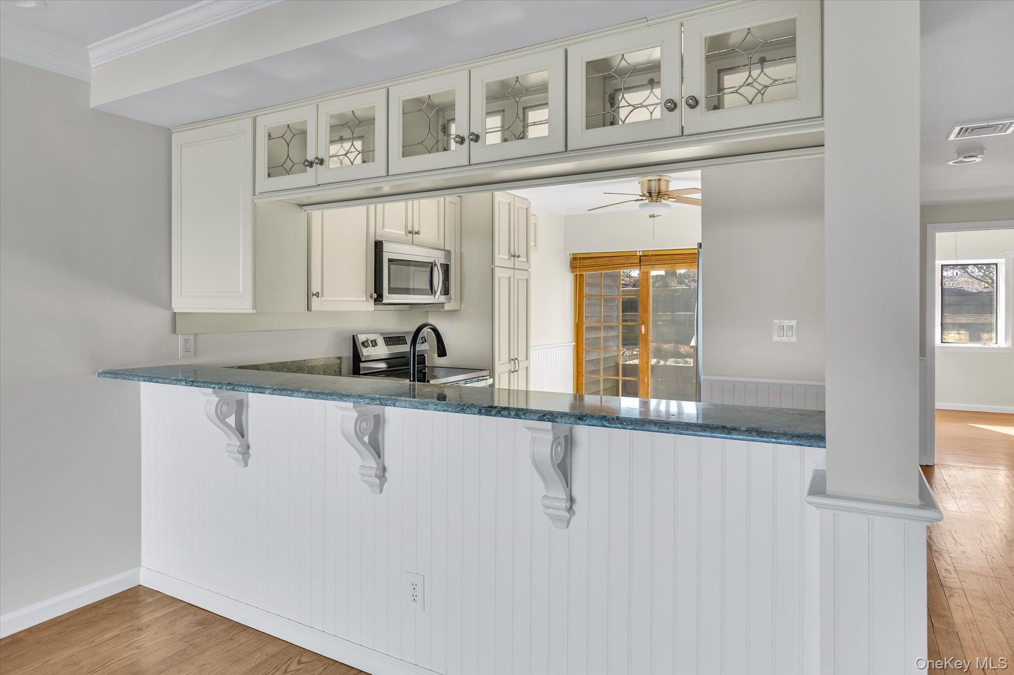 #6 photo, 207 Fox Hill Drive, Baiting Hollow , NY 11933