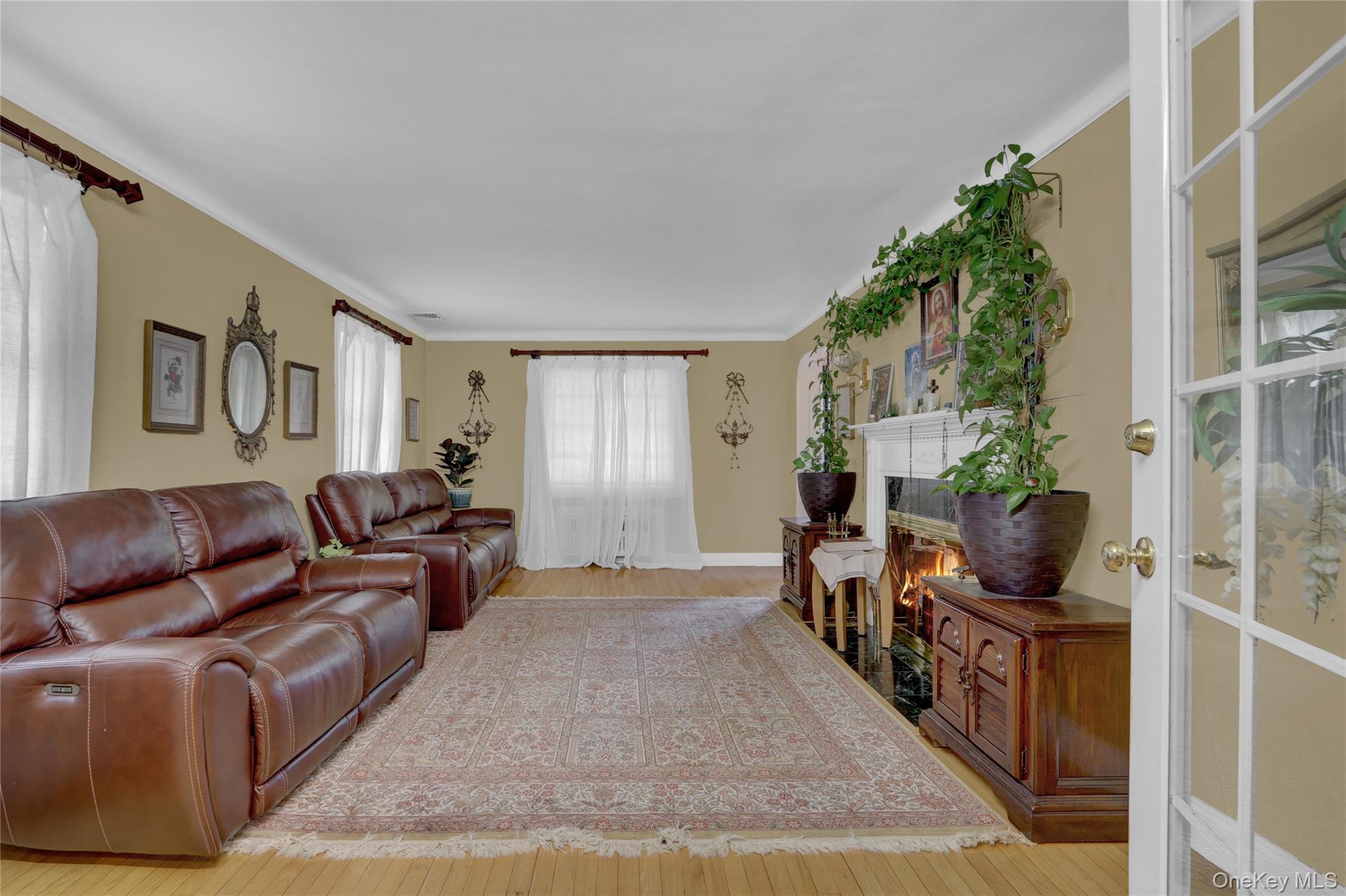 #5 photo, 121 6th Street, ناسو Hicksville , NY 11801