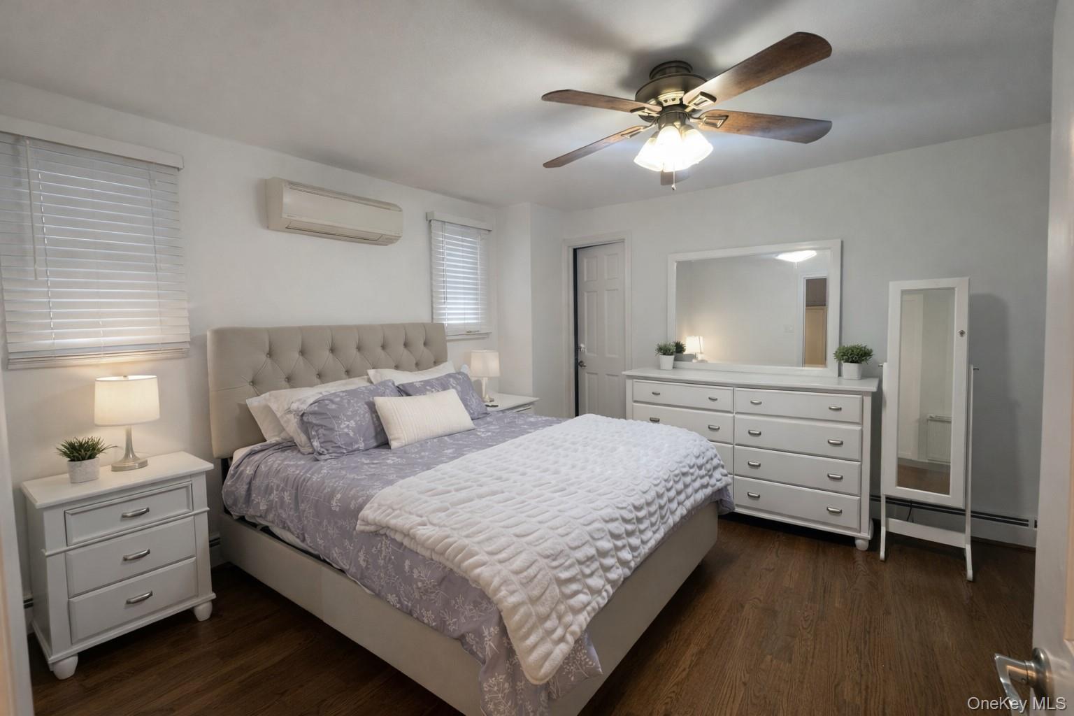 #8 photo, 611 West Road, कुईंस Broad Channel , NY 11693