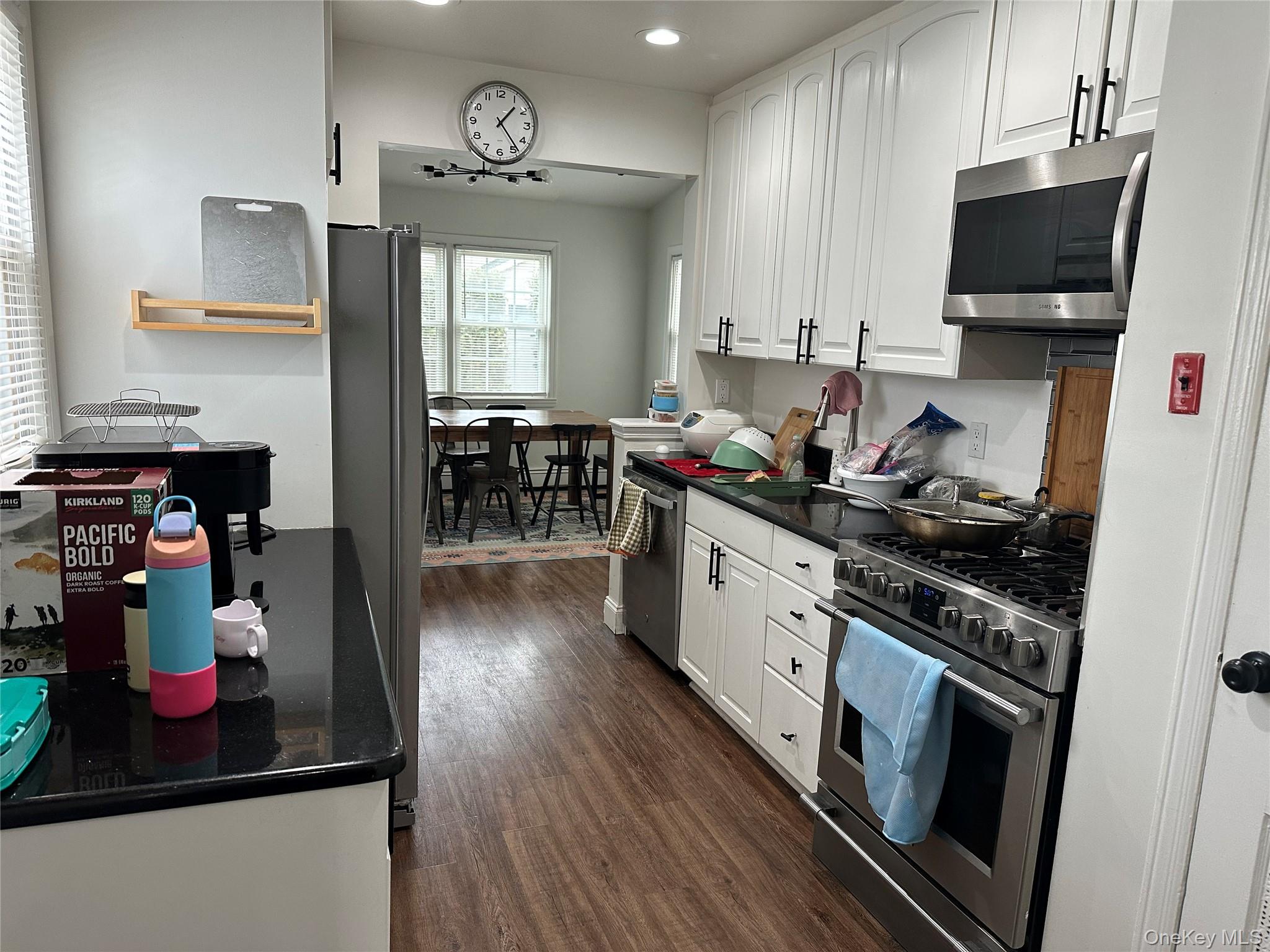 #4 photo, 15 N Brook Drive, מחוז נסאו Valley Stream , NY 11581