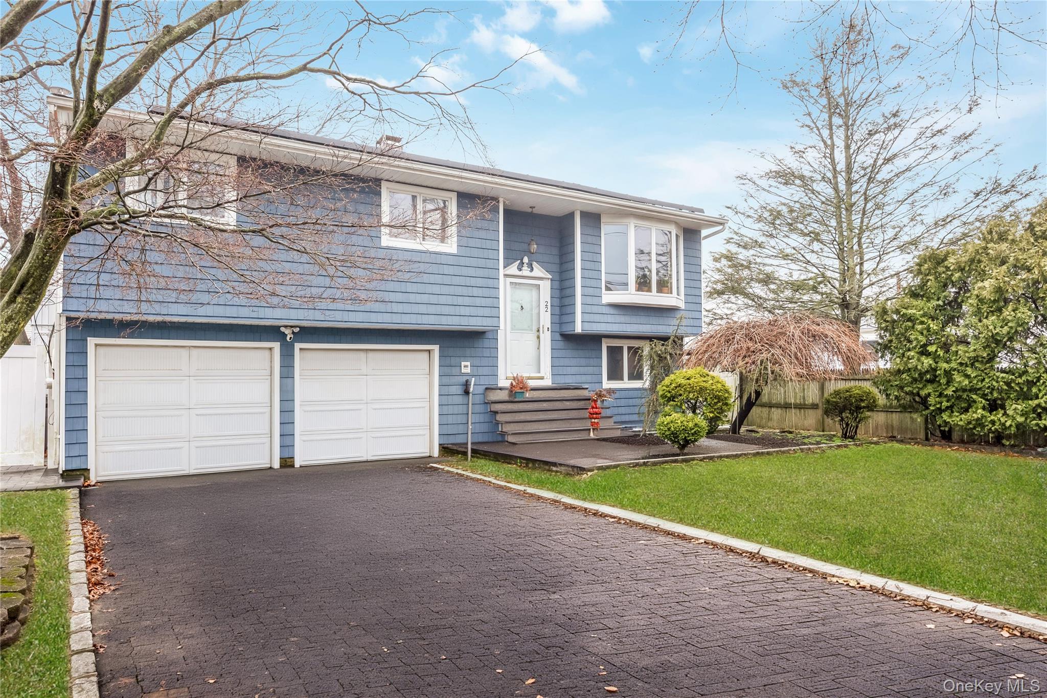 #3 photo, 22 3rd Street, Ronkonkoma , NY 11779