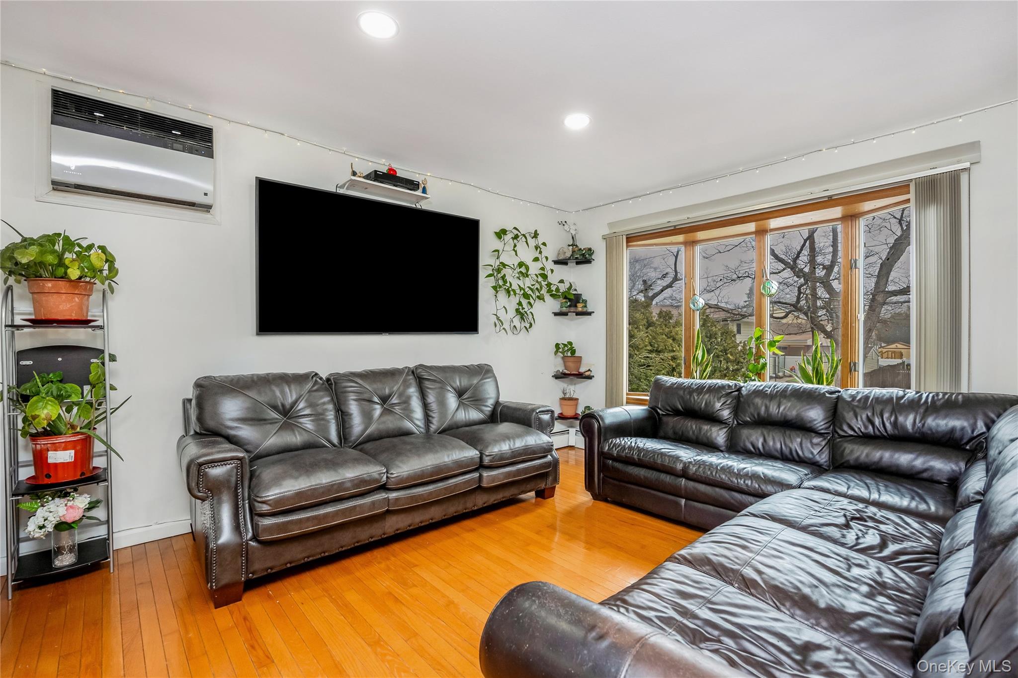 #4 photo, 22 3rd Street, Ronkonkoma , NY 11779