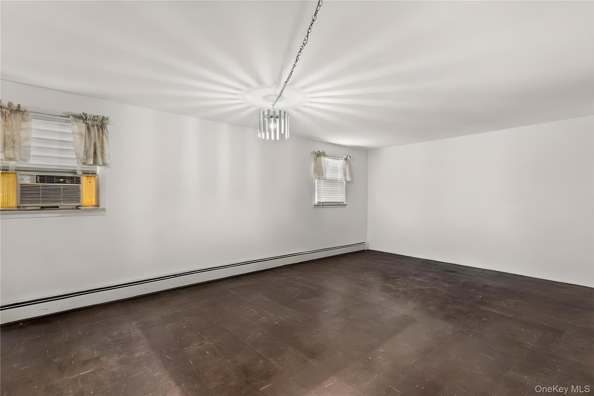 #11 photo, 14 Cumberland Street, Саффолк ‖ West Babylon , NY 11704