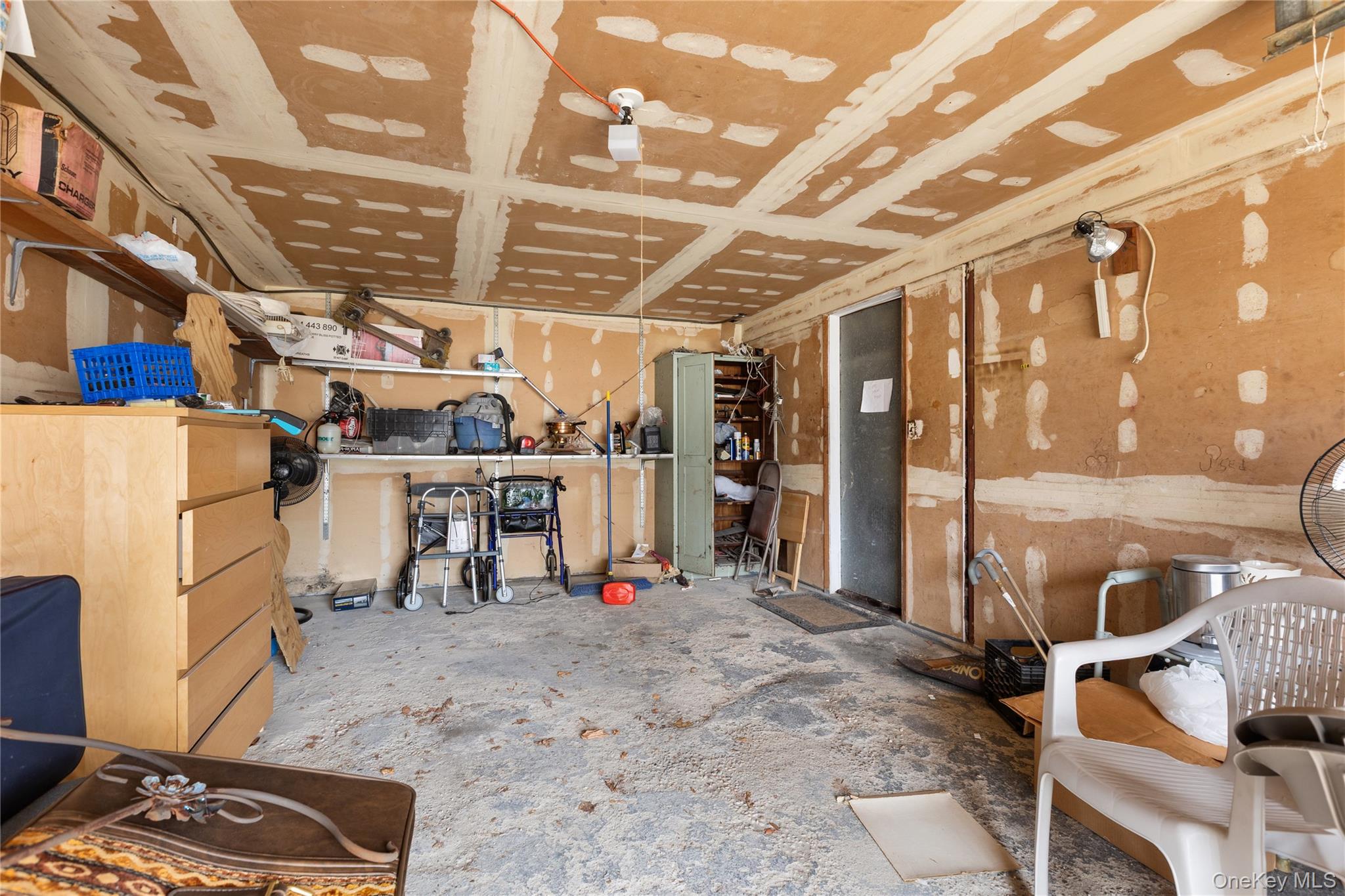 #13 photo, 14 Cumberland Street, Саффолк ‖ West Babylon , NY 11704