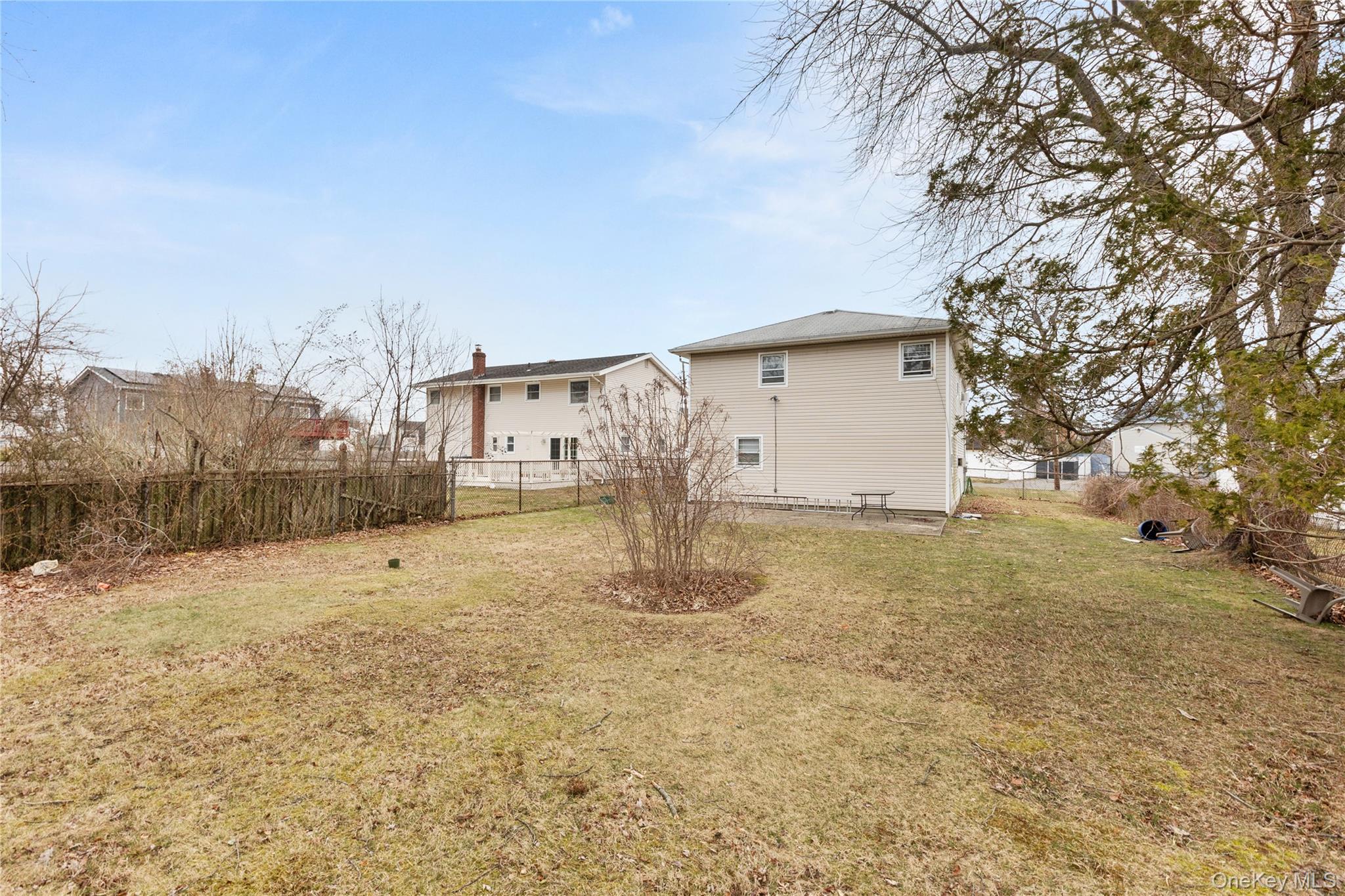 #14 photo, 14 Cumberland Street, Саффолк ‖ West Babylon , NY 11704