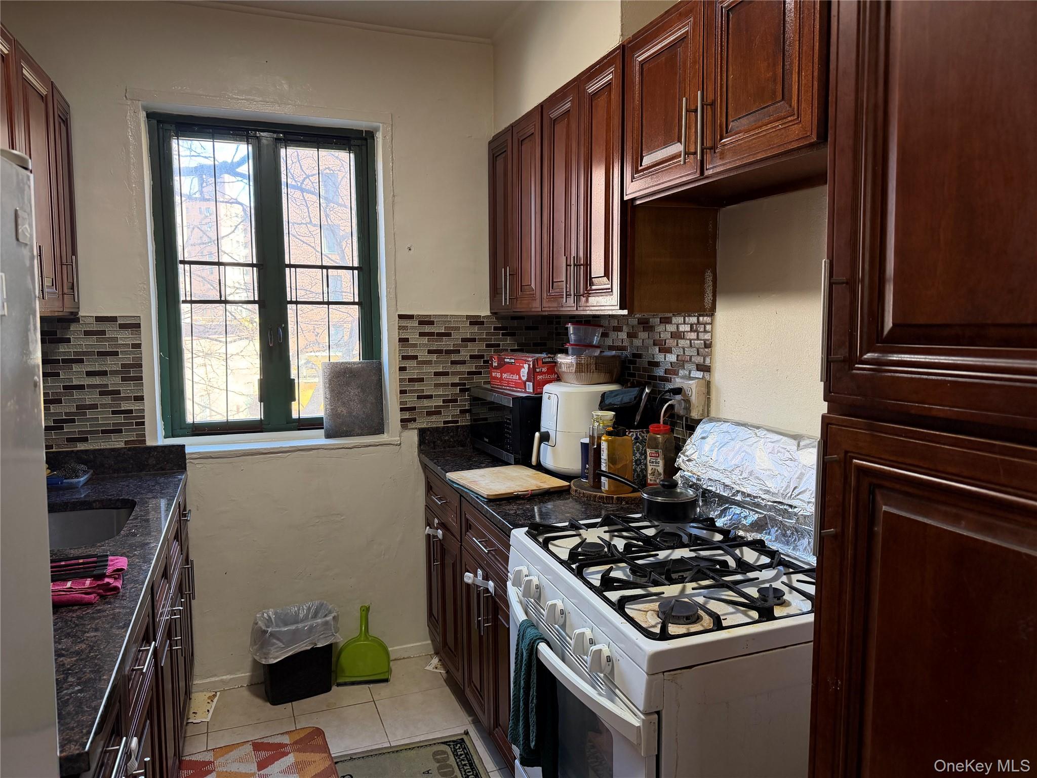 #8 photo, 1440 Wood Road, Bronx , NY 10462