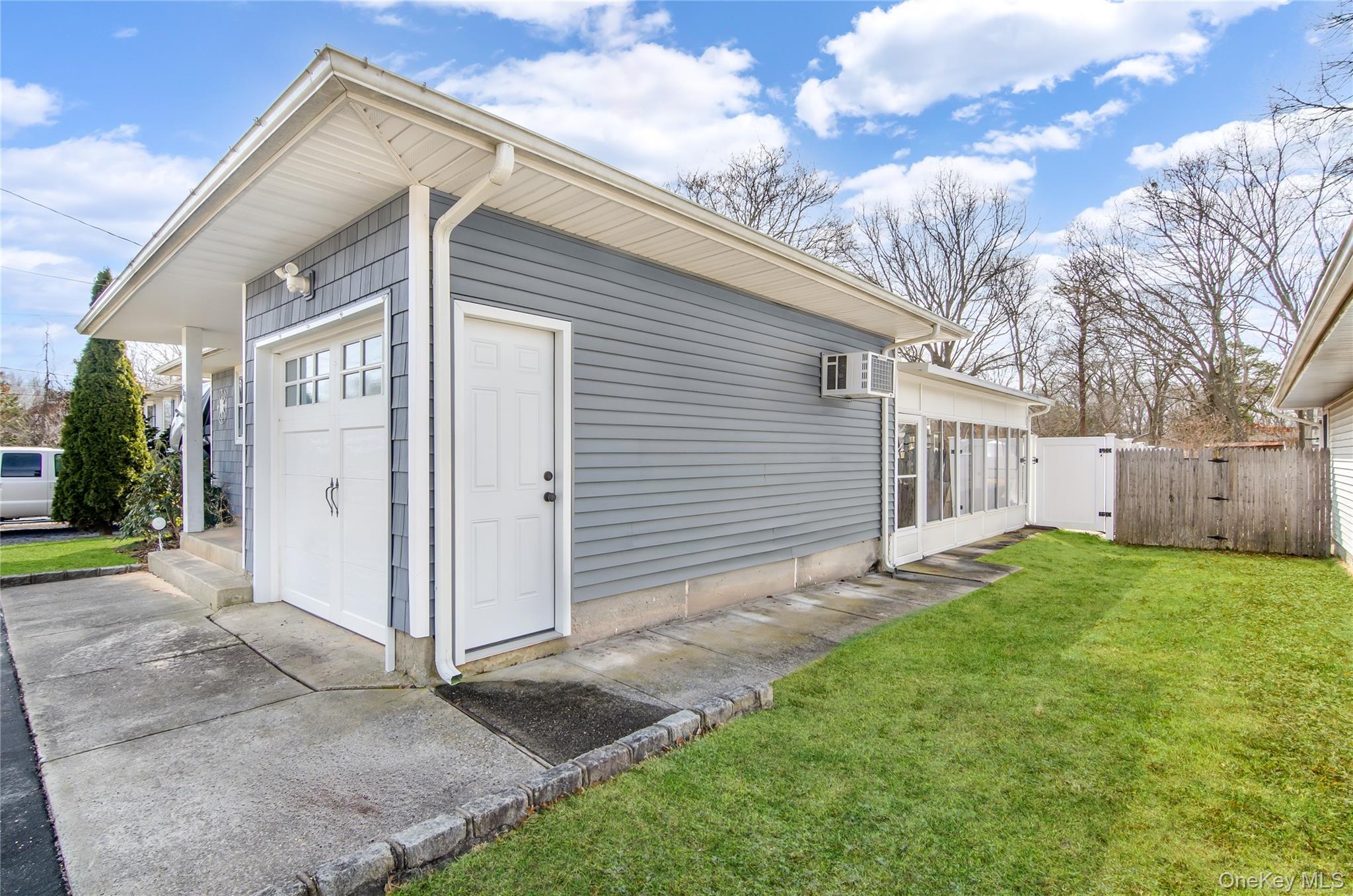 #3 photo, 58 Pentmoor Drive, 롱 아일랜드 Mastic , NY 11950