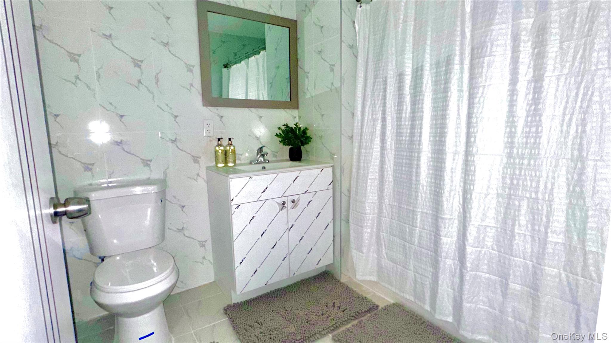 #2 photo, 70-25 Queens Blvd, كوينز Woodside , NY 11377