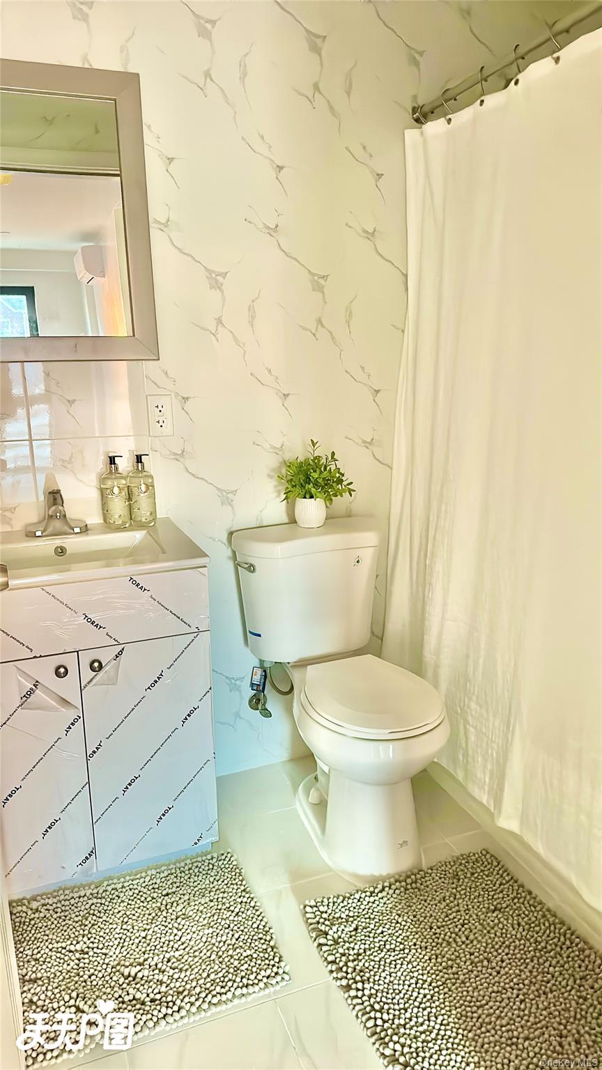 #7 photo, 70-25 Queens Blvd, كوينز Woodside , NY 11377