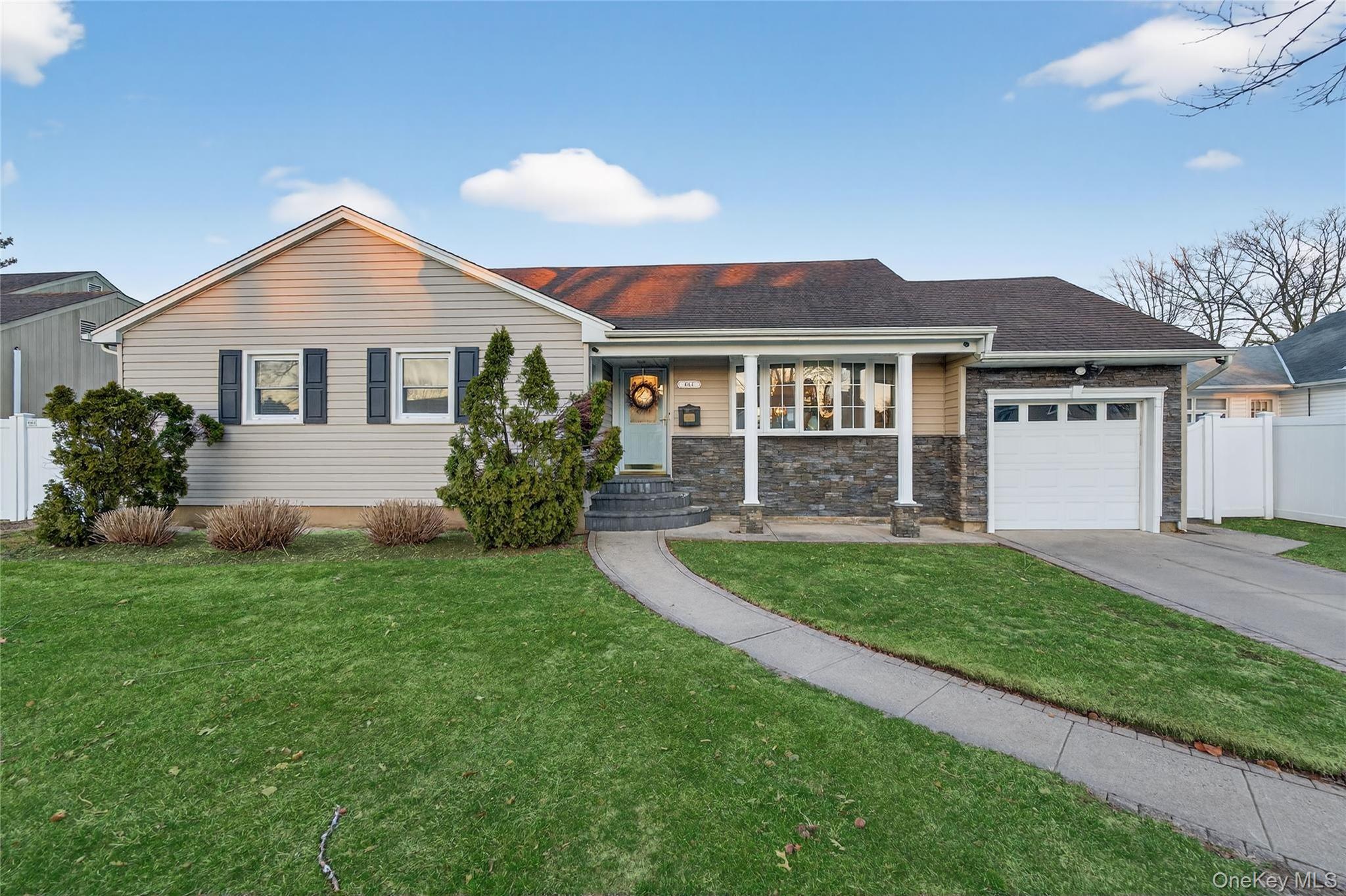 #1 photo, 661 Garner Place, East Meadow , NY 11554