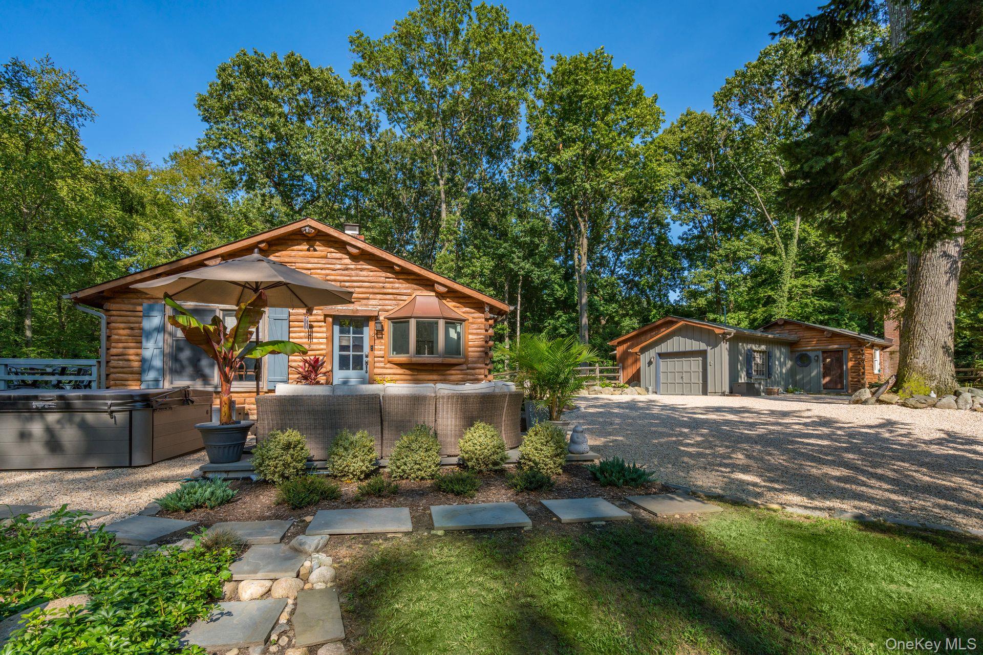 #1 photo, 24 Forrest Drive, سوفولك Lloyd Harbor , NY 11743