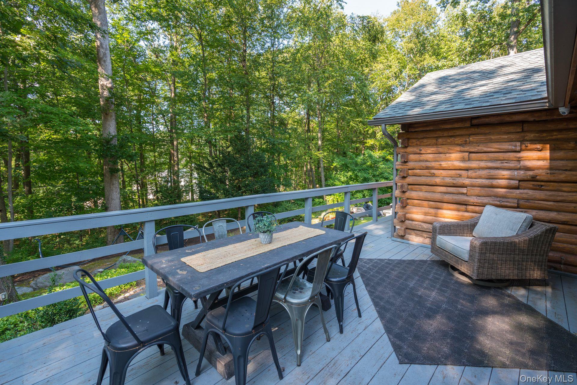 #7 photo, 24 Forrest Drive, سوفولك Lloyd Harbor , NY 11743