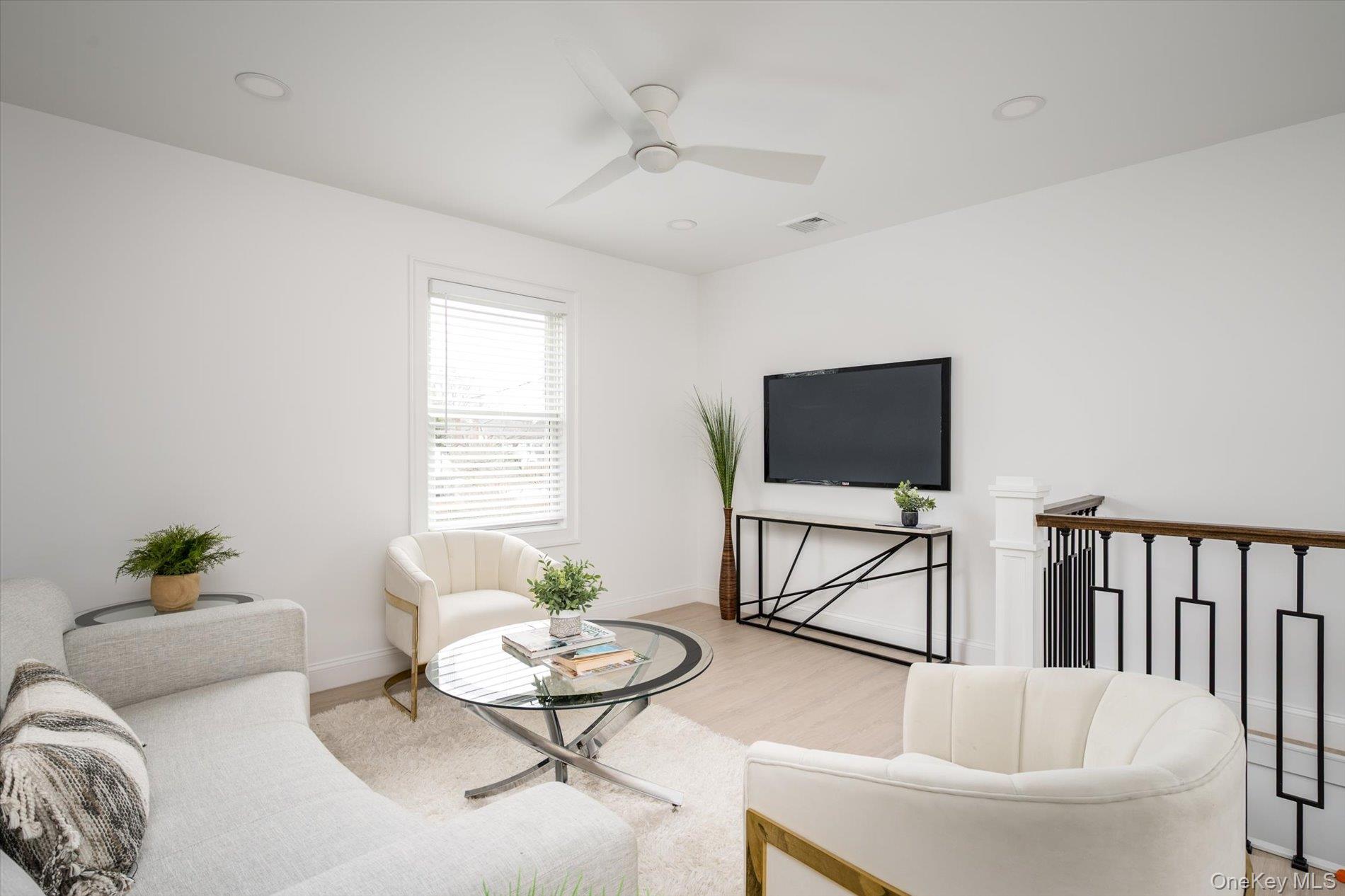 #12 photo, 73 Stratford Road, 롱 아일랜드 West Hempstead , NY 11552