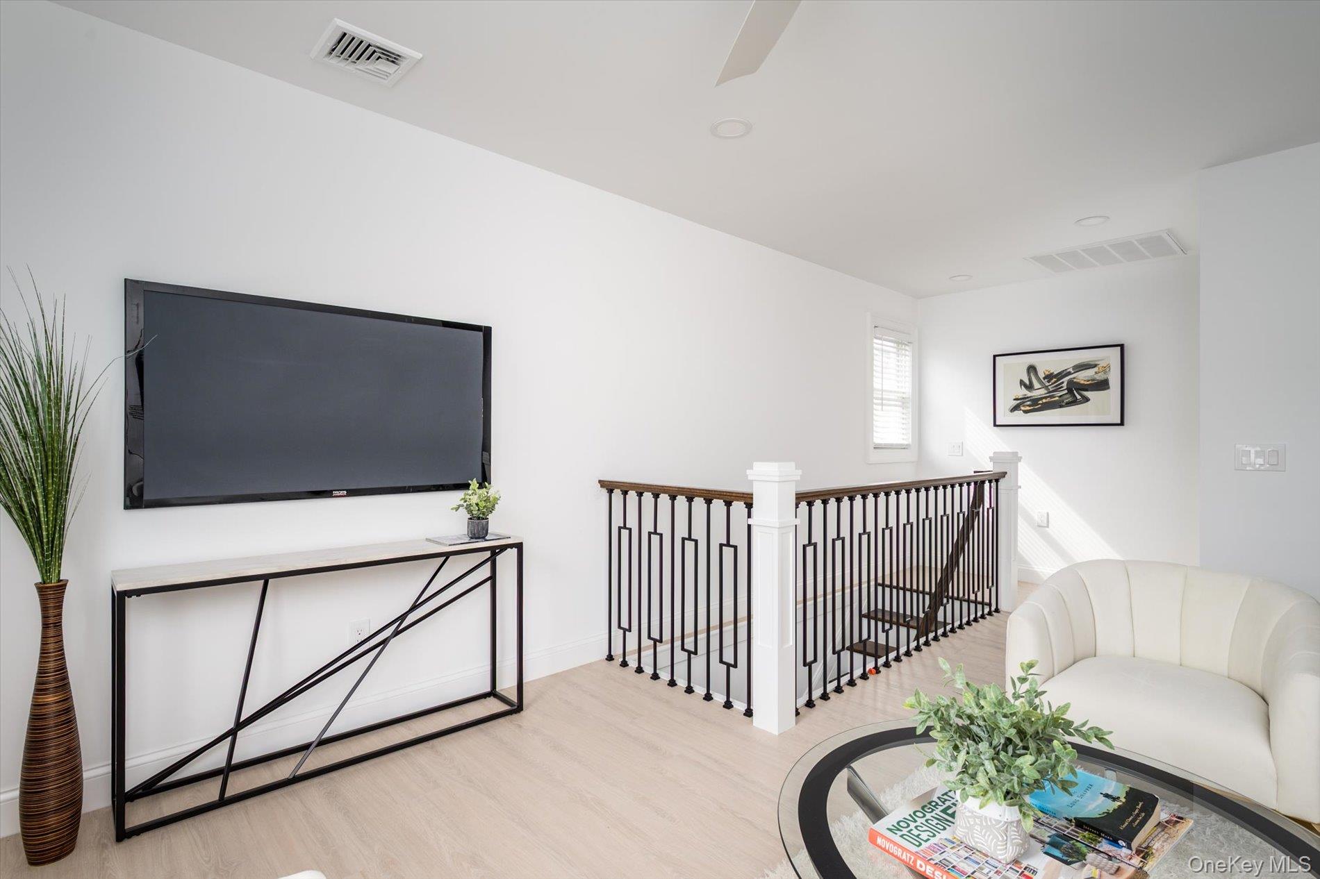 #13 photo, 73 Stratford Road, 롱 아일랜드 West Hempstead , NY 11552