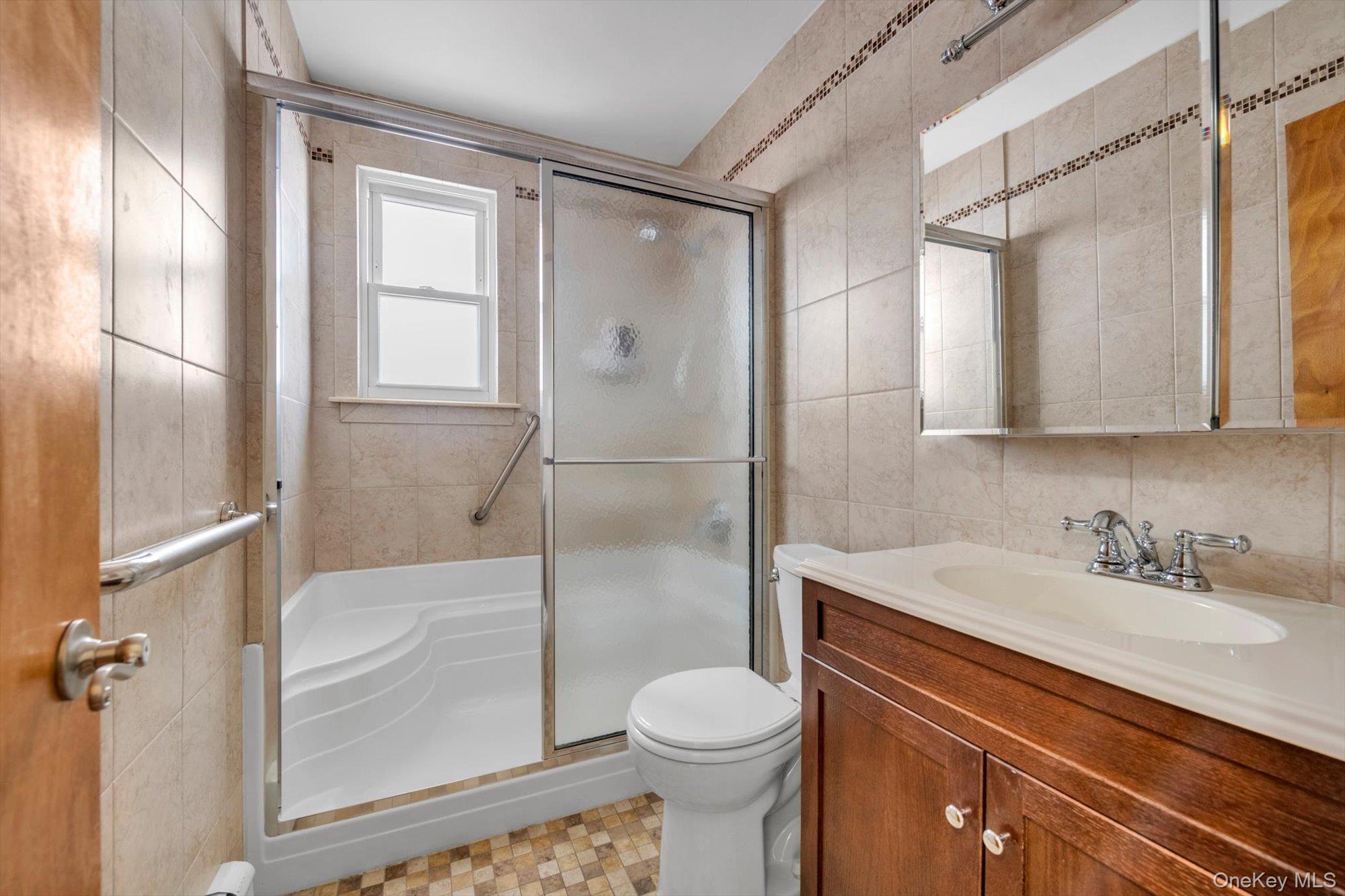 #11 photo, 4400 Atlantic Avenue, Brooklyn , NY 11224