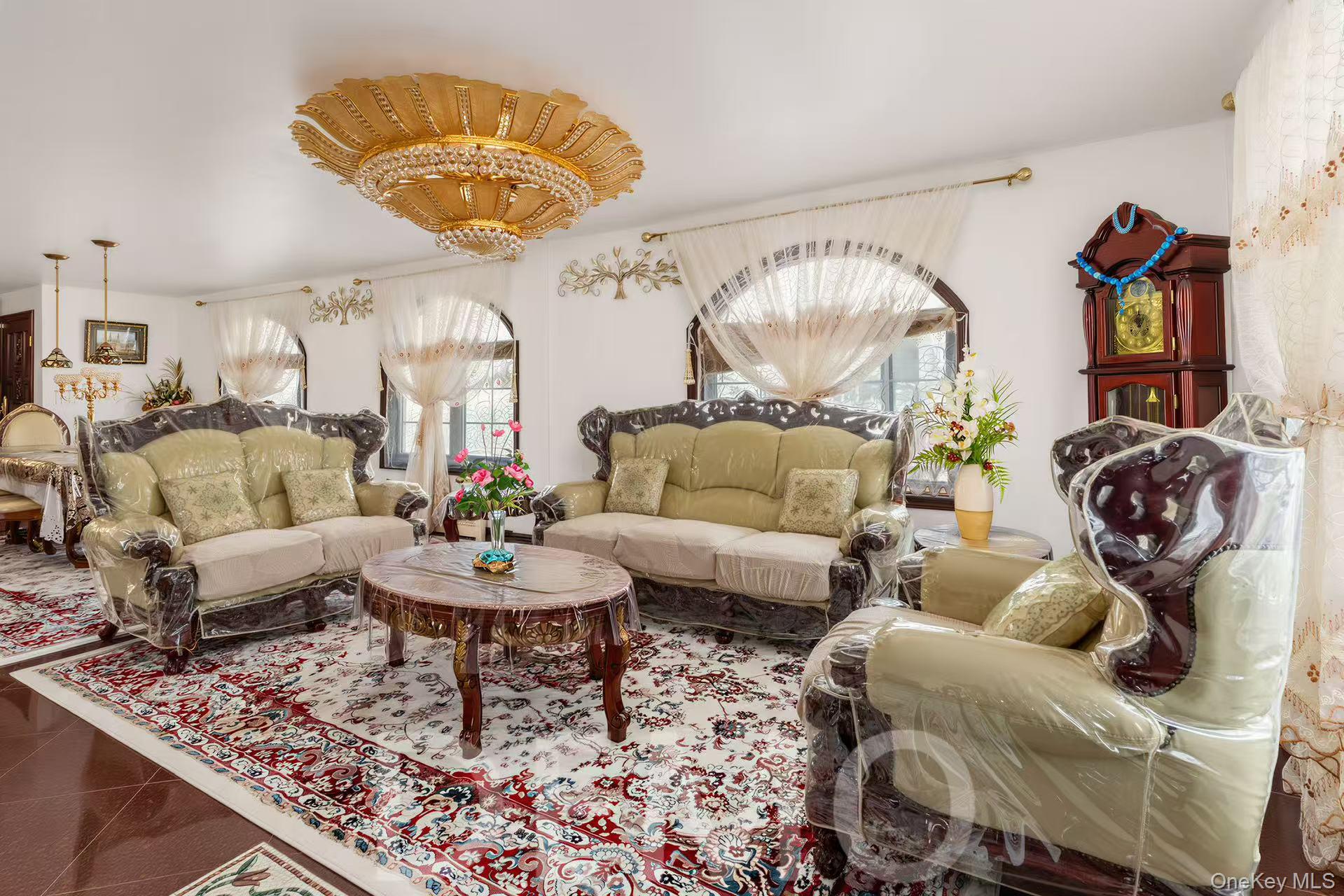 #17 photo, 26504 79th Avenue, Glen Oaks , NY 11004