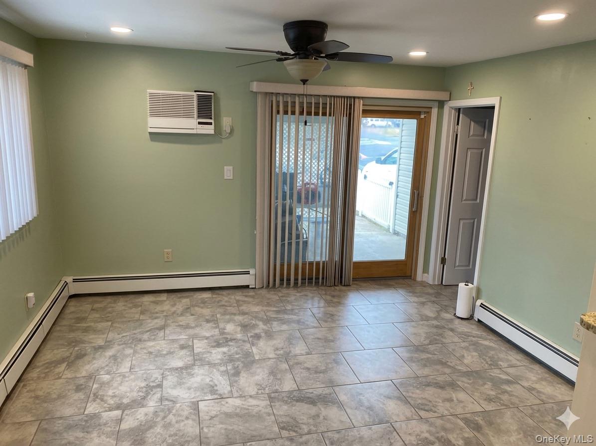 #7 photo, 373 Port Avenue, सफ़ोक काउंटी Ronkonkoma , NY 11779